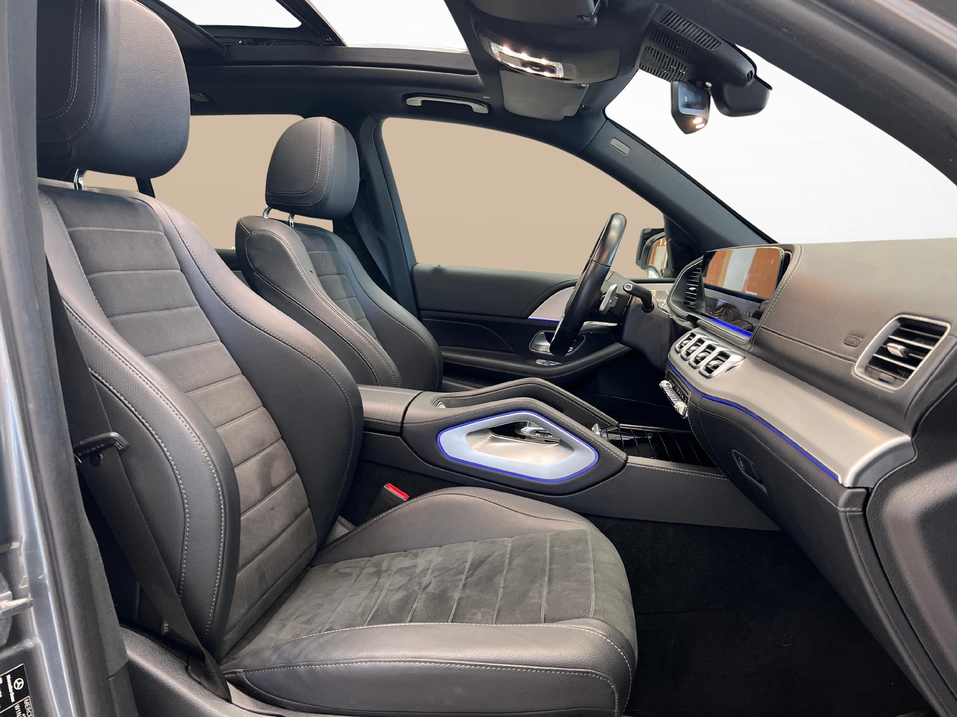 MERCEDES-BENZ GLE 400 d AMG Line 4matic-image-9
