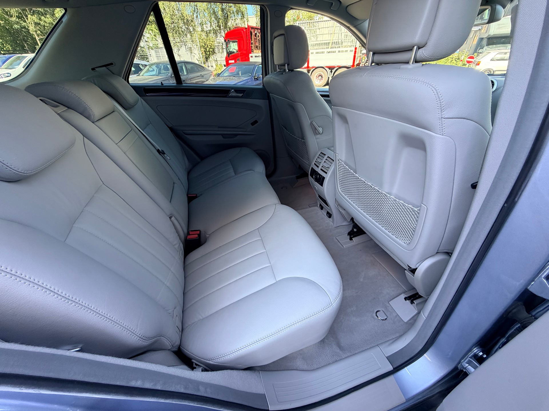 MERCEDES-BENZ ML 350 4Matic 7G-Tronic-image-11