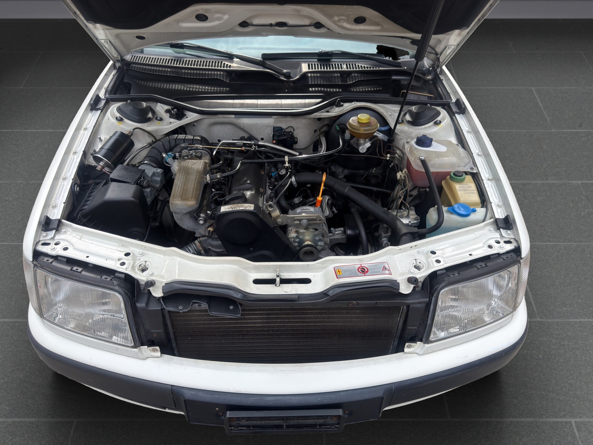 AUDI 100 2.0 E ABS-image-13