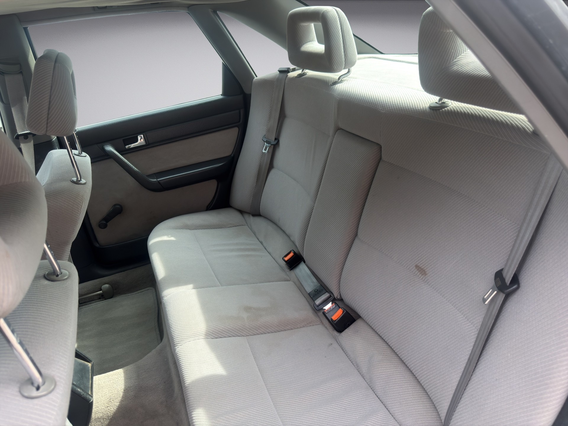 AUDI 100 2.0 E ABS-image-10