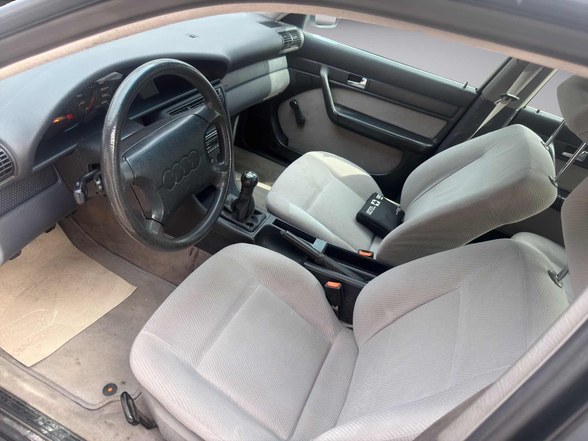 AUDI 100 2.0 E ABS-image-8