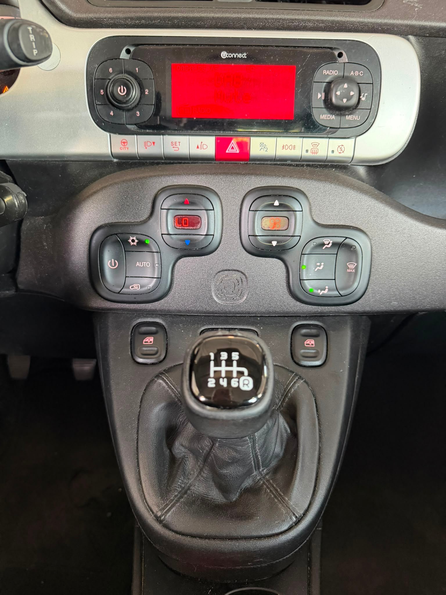 FIAT Panda 0.9 Twinair Turbo Cross 4x4-image-10