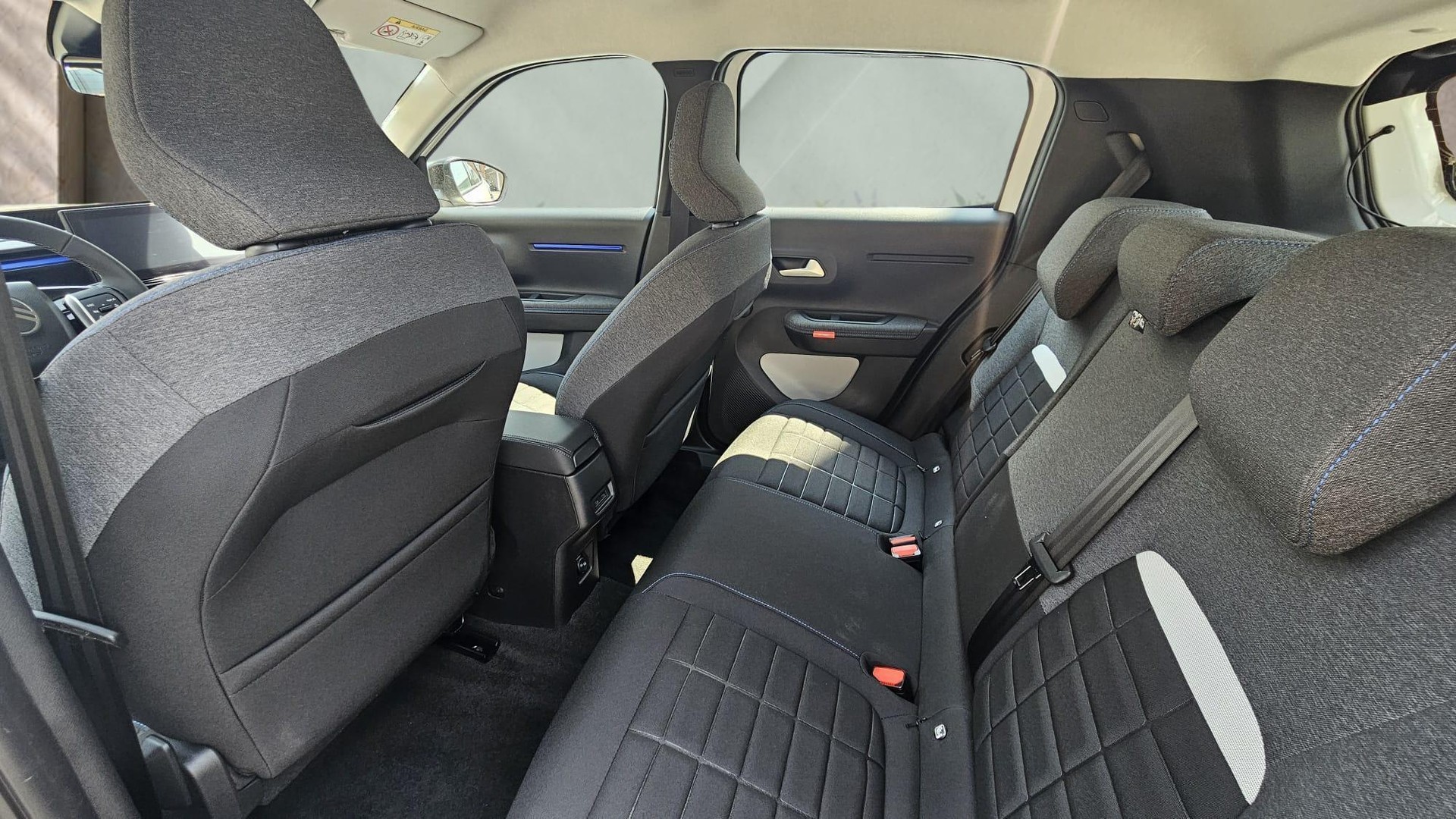 CITROEN C3 1.2 Hybrid You+-image-9