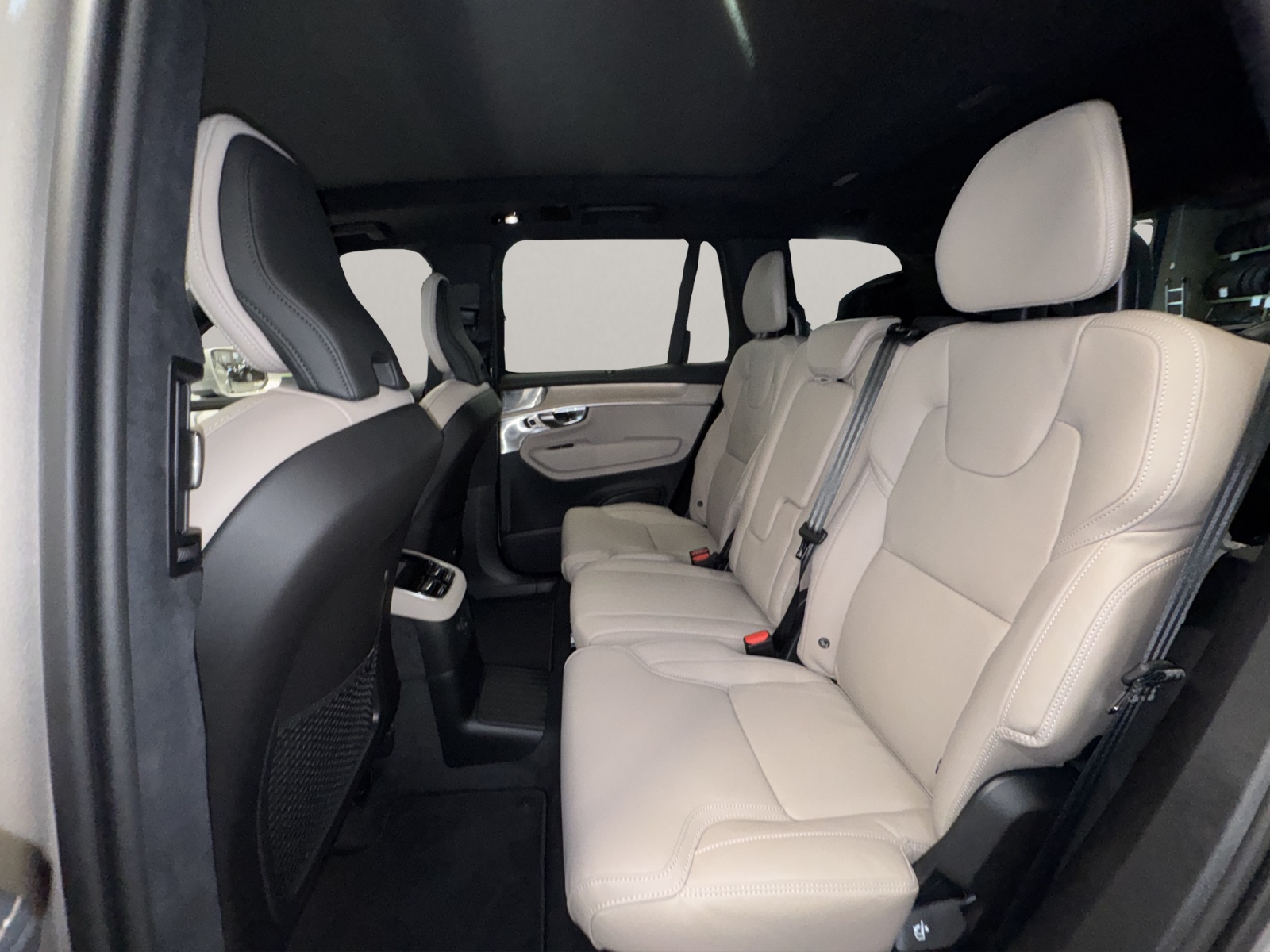 VOLVO XC90 2.0 T8 TE Ultra Bright eAWD-image-13
