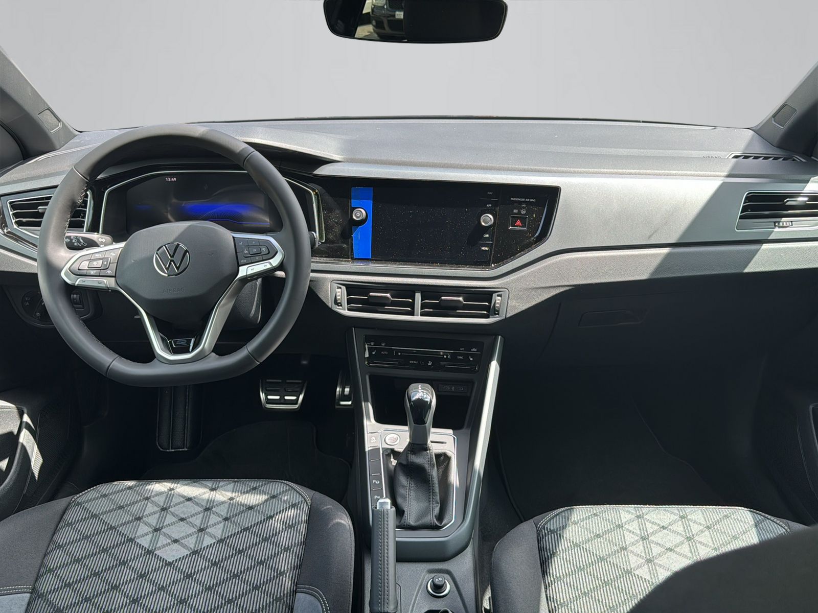 VW Taigo 1.0 TSI R-Line DSG-image-11