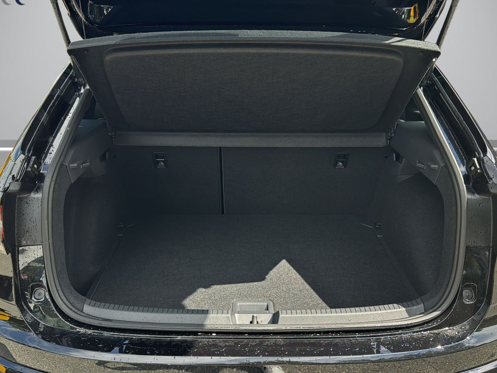 VW Taigo 1.0 TSI R-Line DSG-image-12