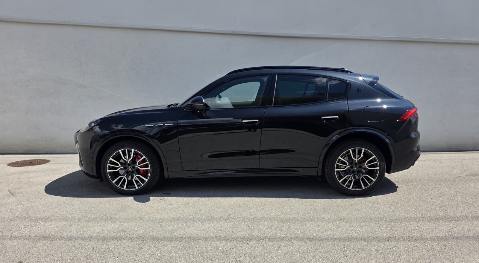 MASERATI Grecale 2.0 MHEV Modena Hybrid Automatica-image-1