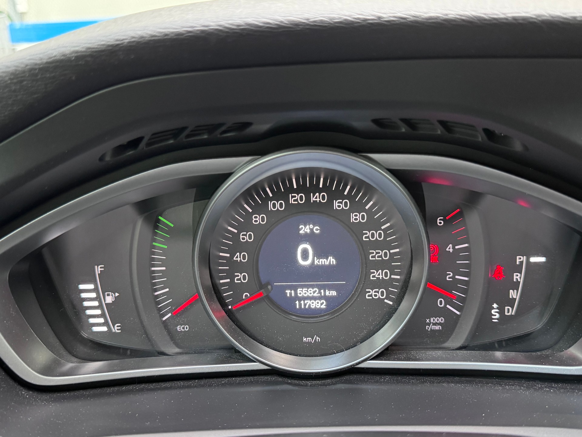 VOLVO 2.0 D3 Momentum S/S-image-4