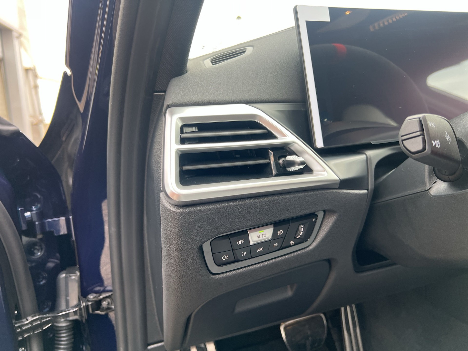 BMW M3 Competition M xDrive-image-19