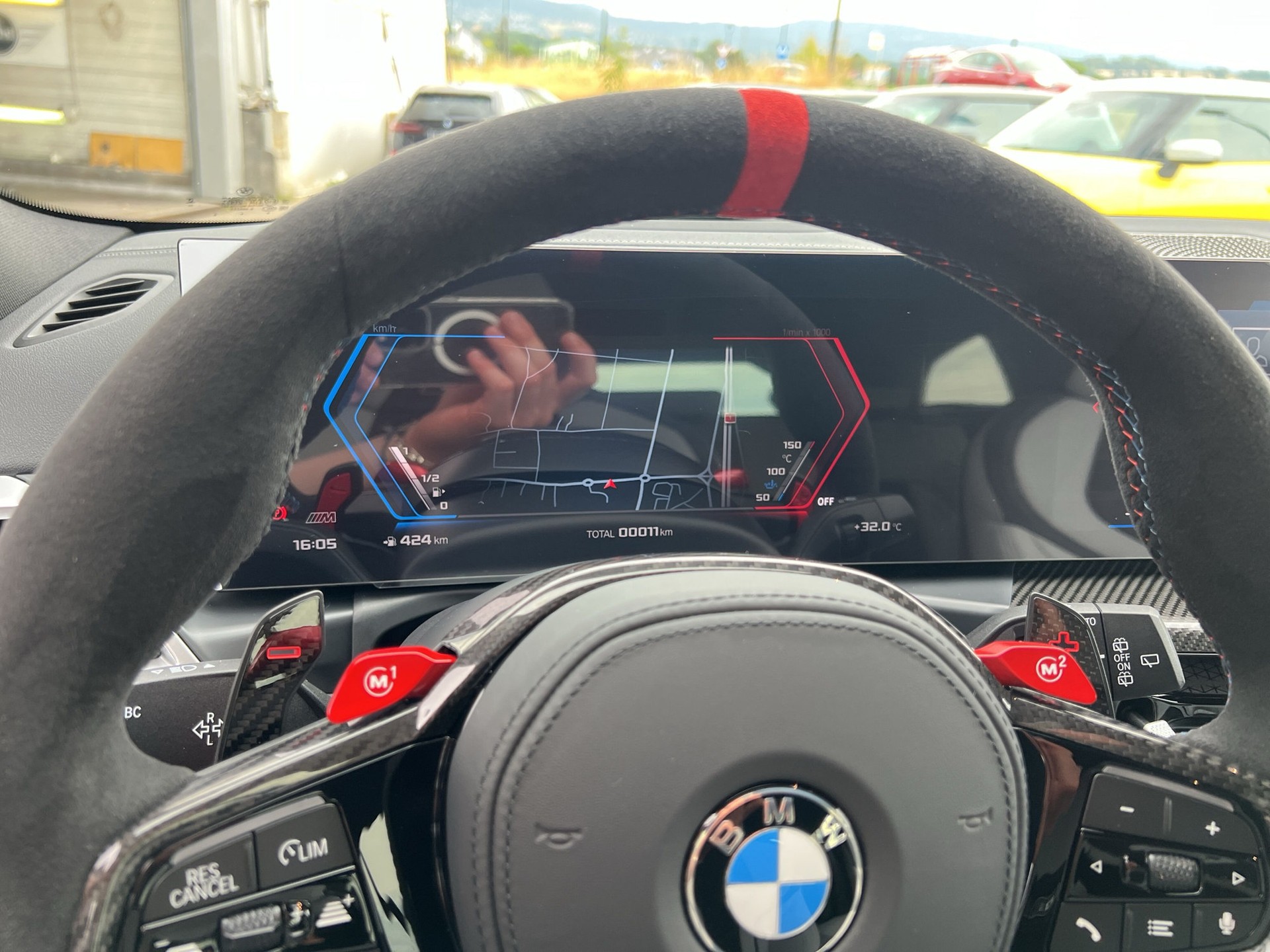 BMW M3 Competition M xDrive-image-13