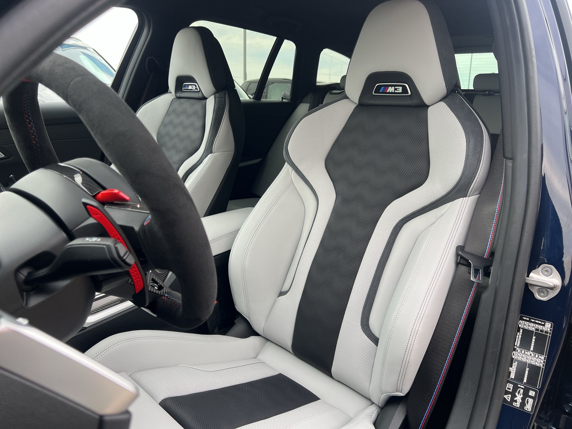 BMW M3 Competition M xDrive-image-9