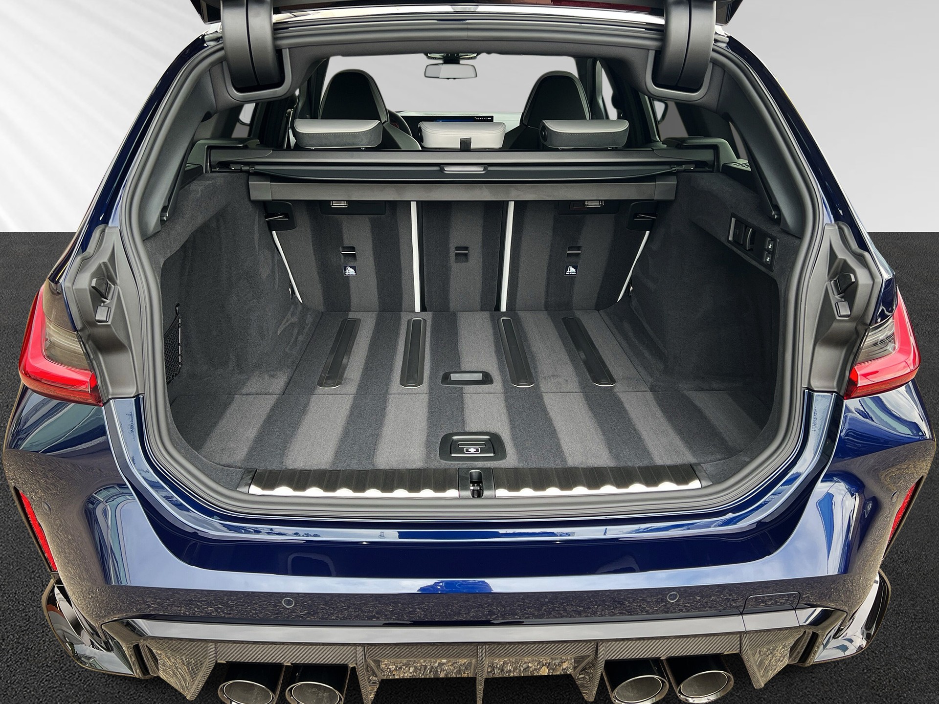 BMW M3 Competition M xDrive-image-7