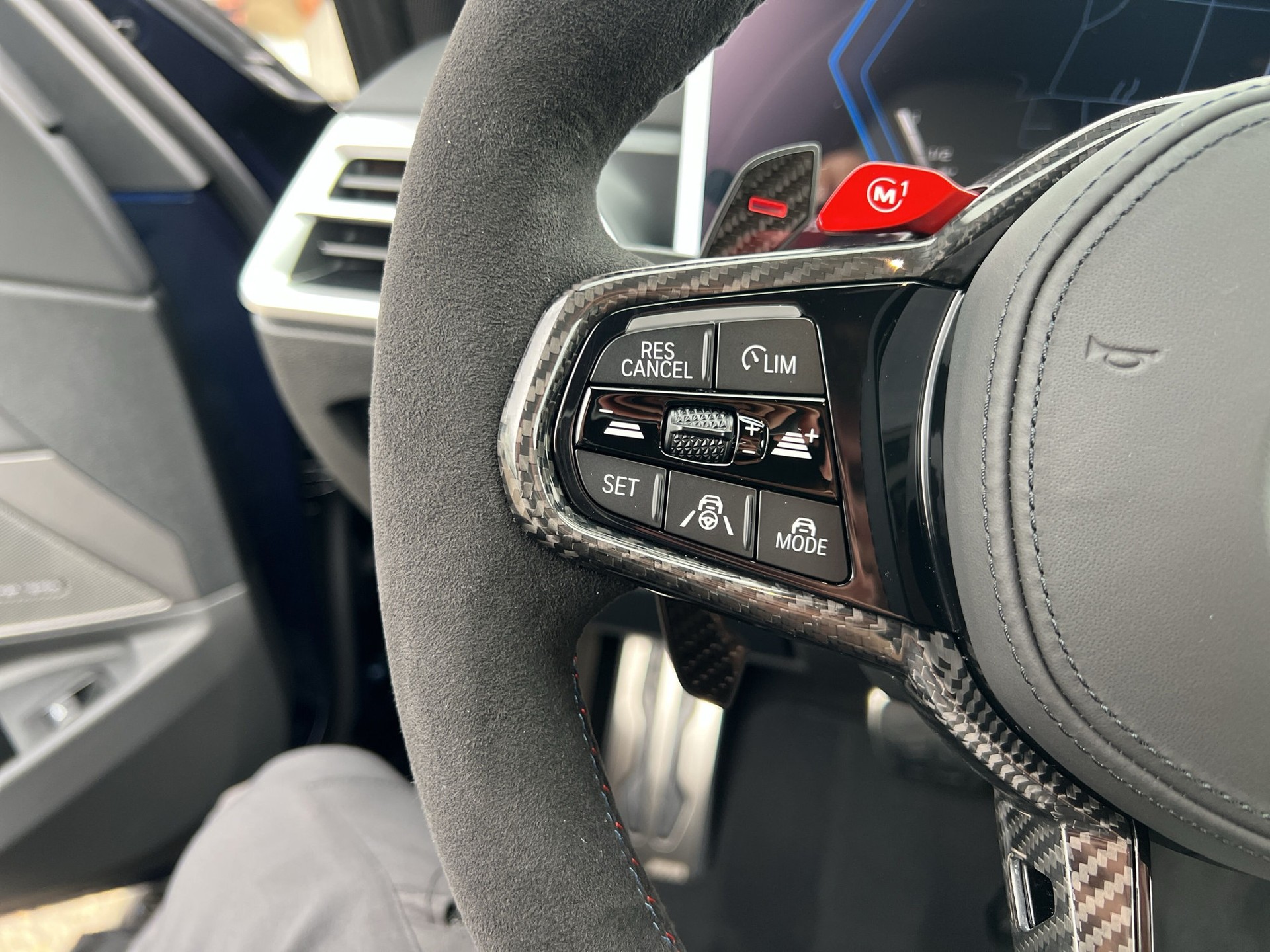 BMW M3 Competition M xDrive-image-14