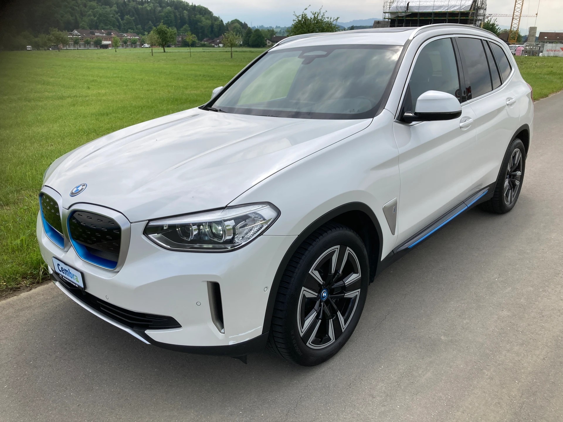 BMW iX3 Impressive-image-0