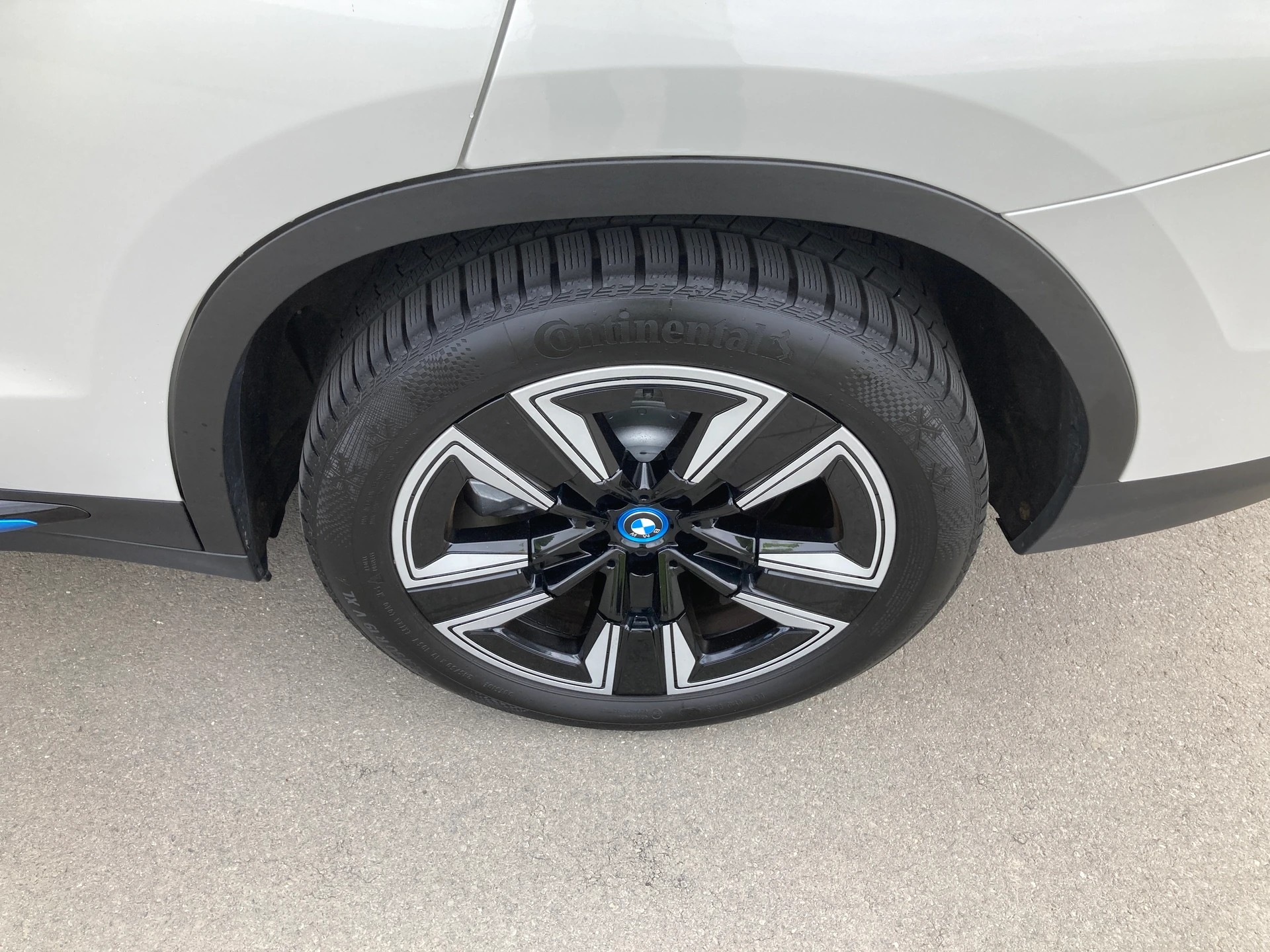 BMW iX3 Impressive-image-6