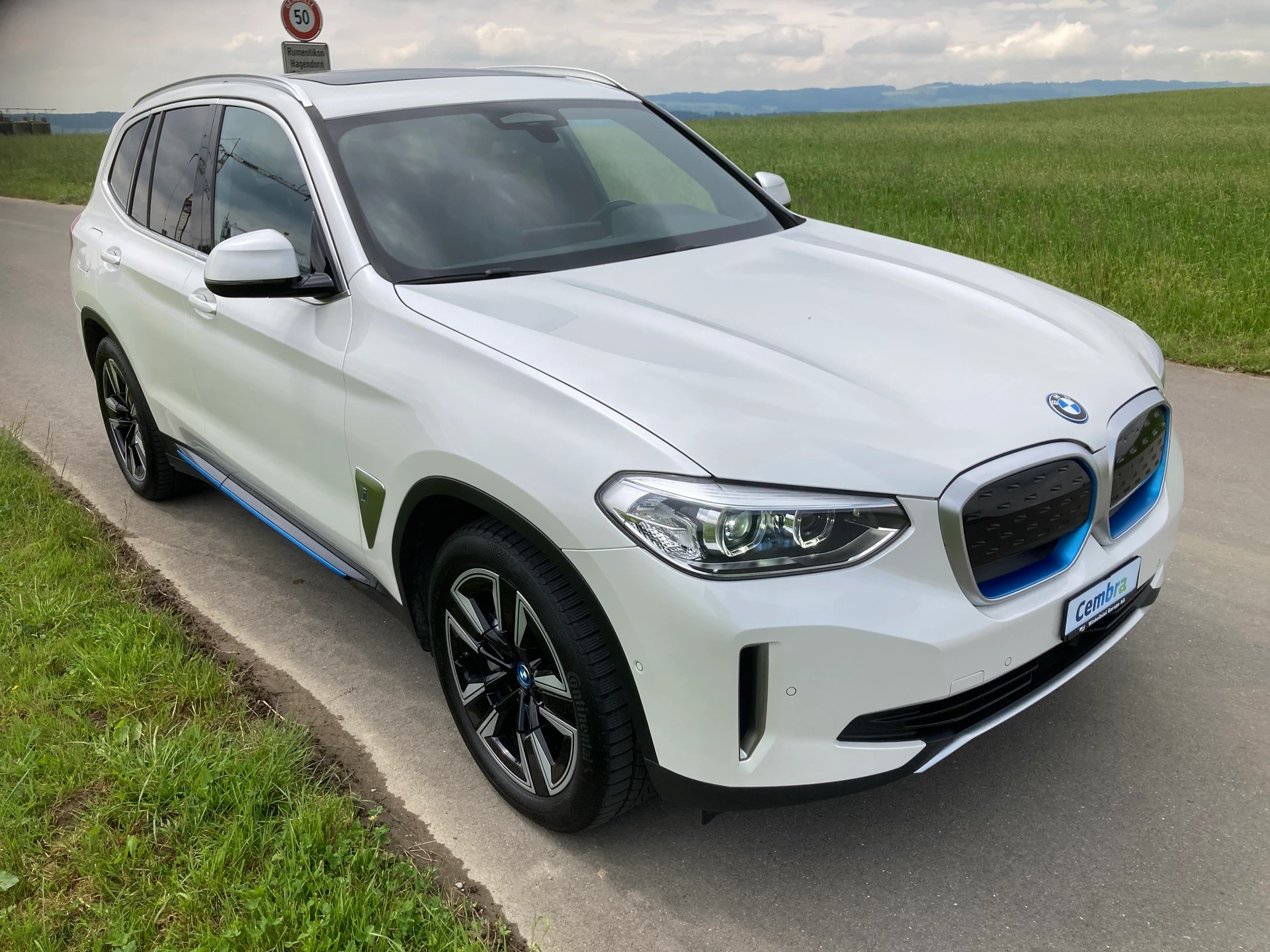 BMW iX3 Impressive-image-1