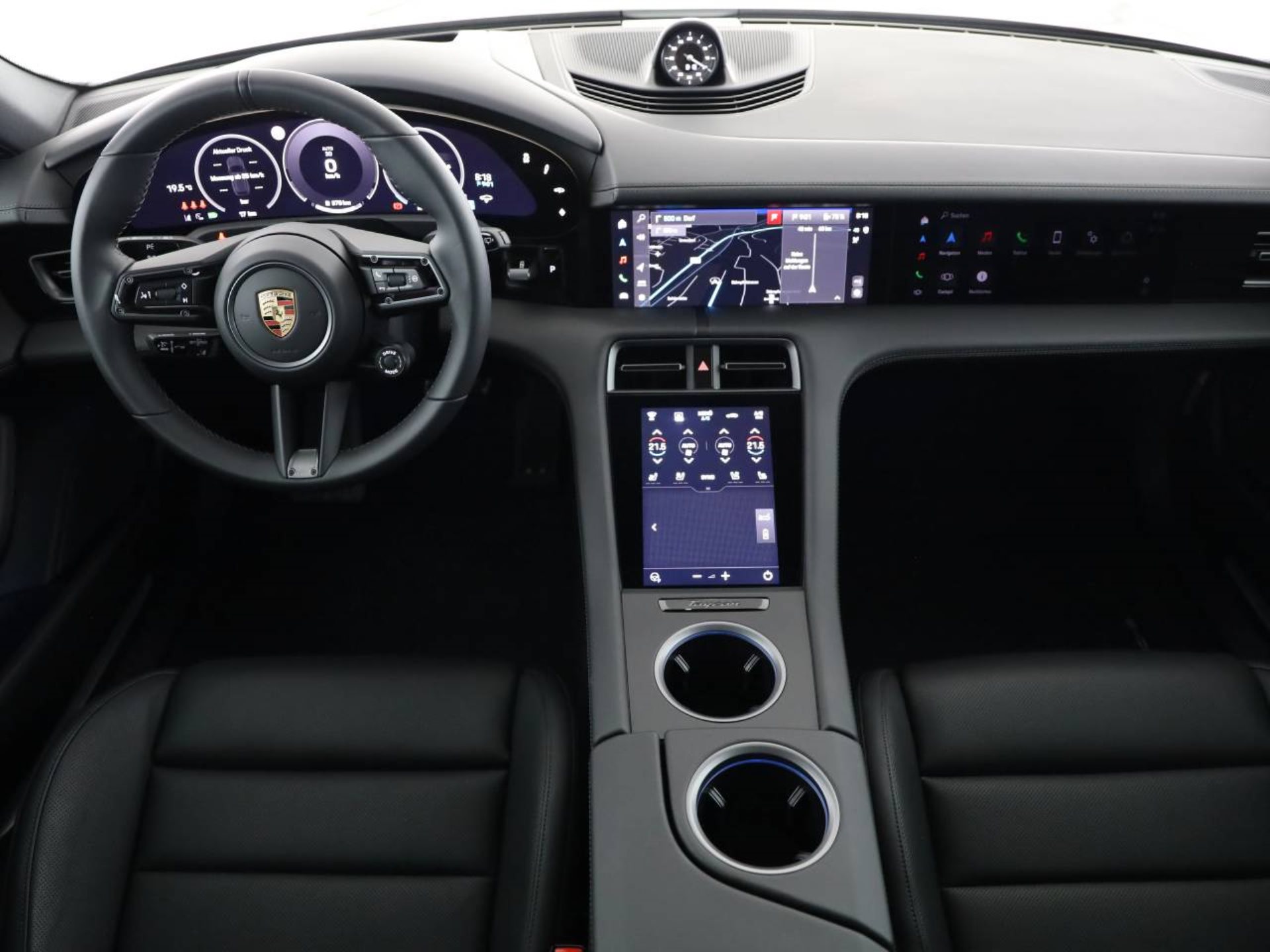 PORSCHE Taycan 4 Cross Turismo-image-10