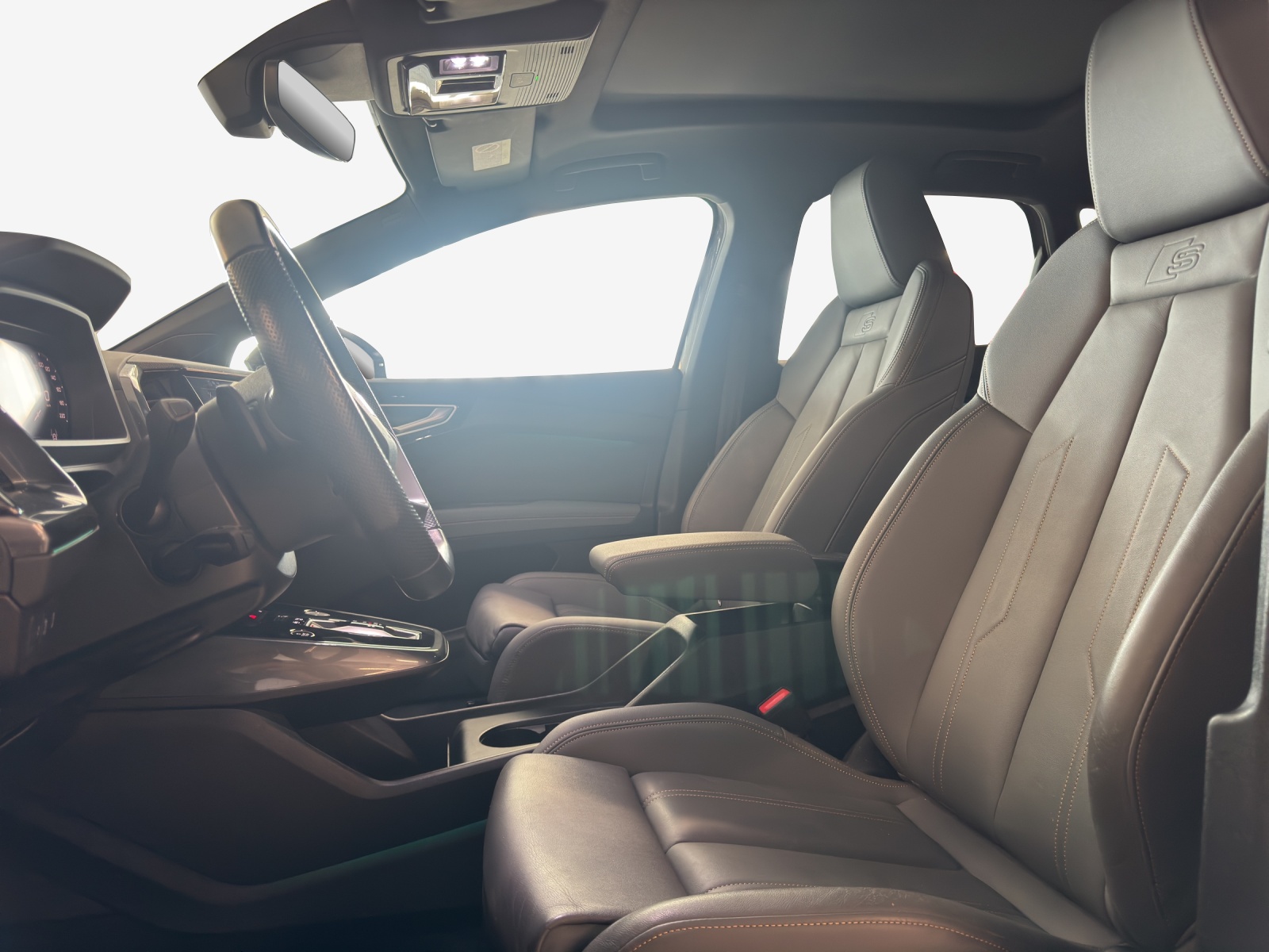 AUDI Q4 e-tron 50 quattro-image-7