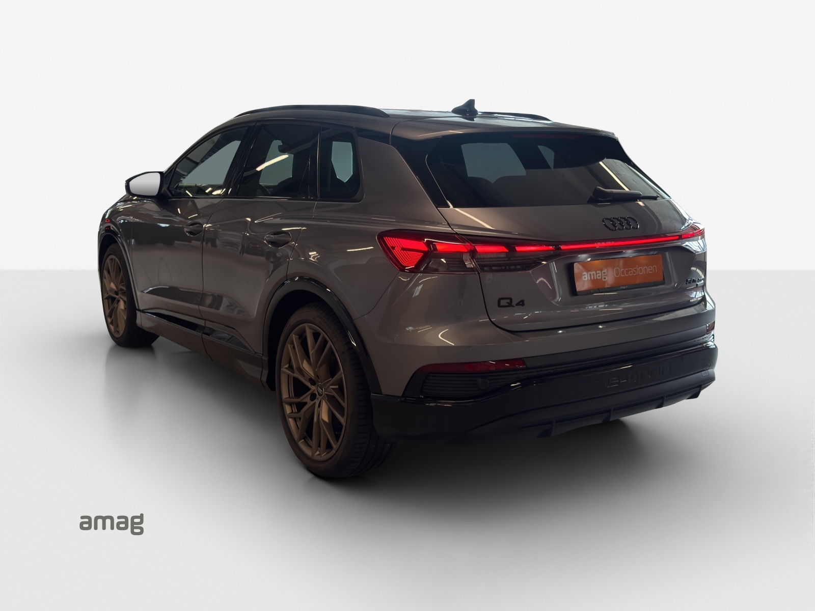 AUDI Q4 e-tron 50 quattro-image-2
