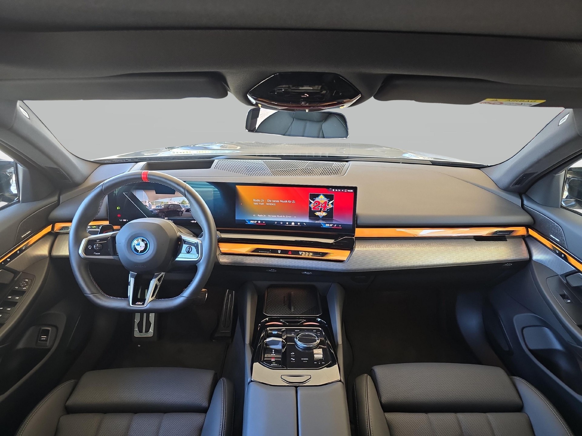 BMW i5 M60 xDrive / ab 0,99% Leasing bei Abschluss einer Protect Autoversicherung-image-9