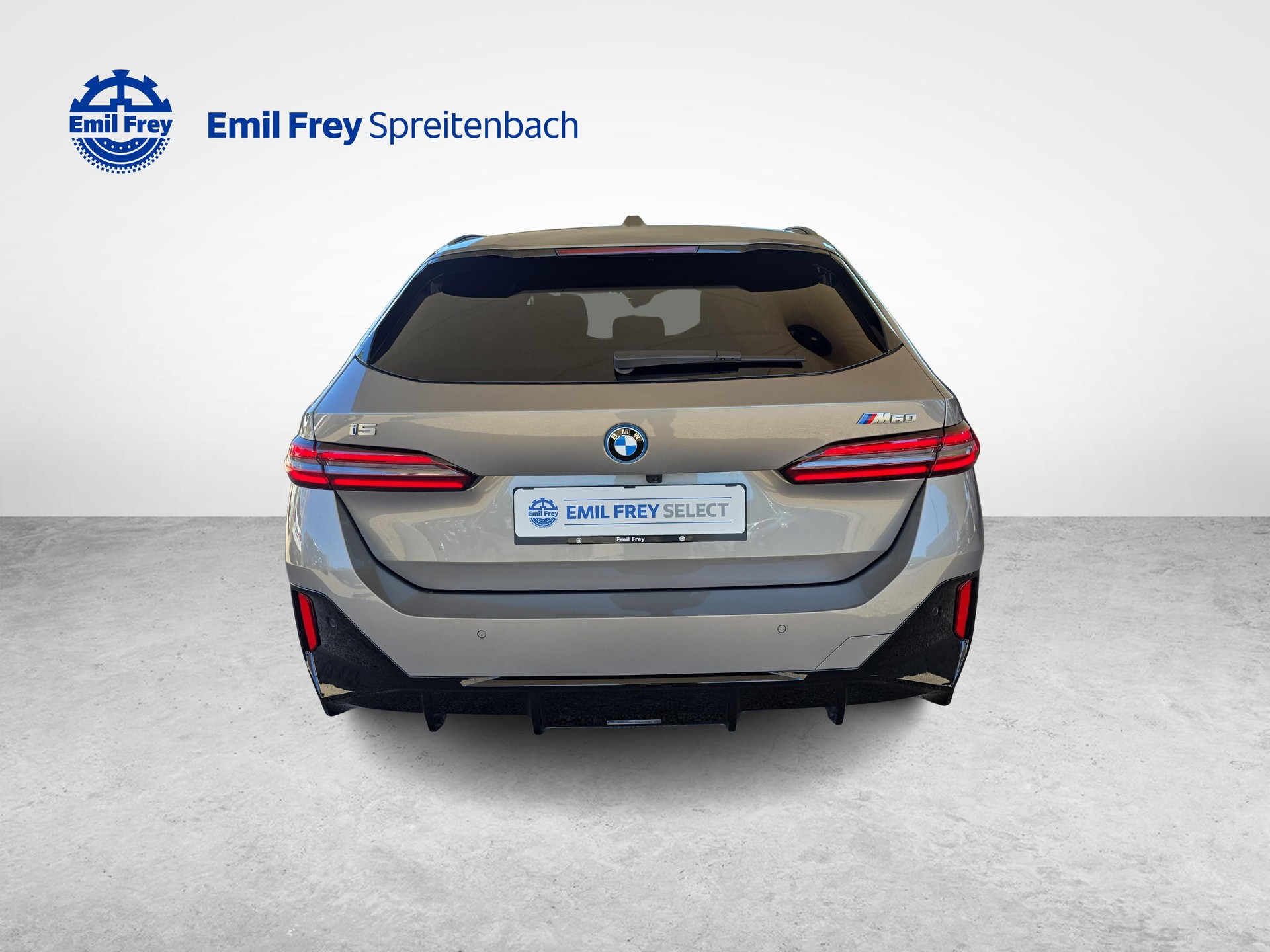 BMW i5 M60 xDrive-image-4