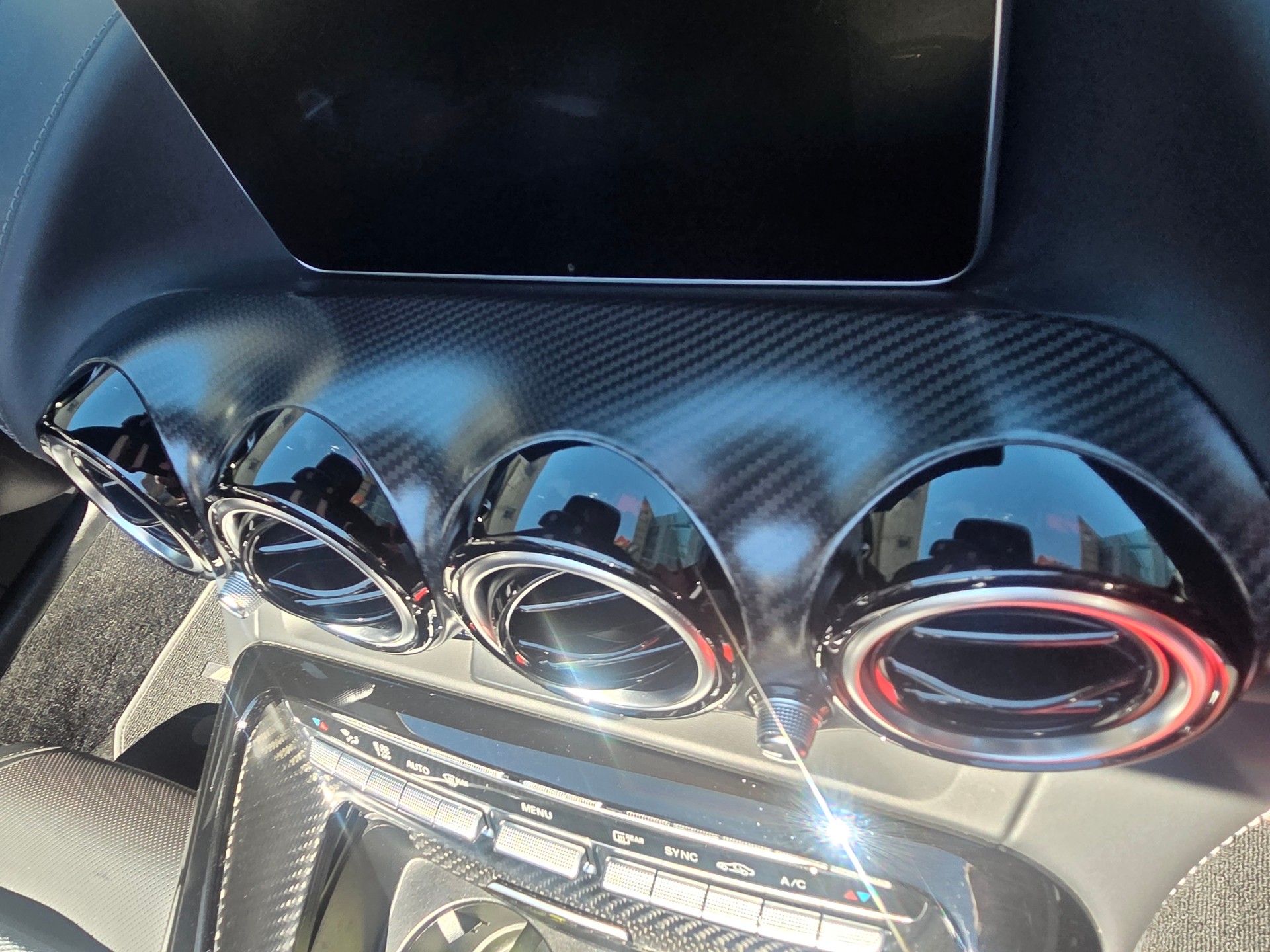 MERCEDES-BENZ AMG GT C Roadster Speedshift DCT-image-14