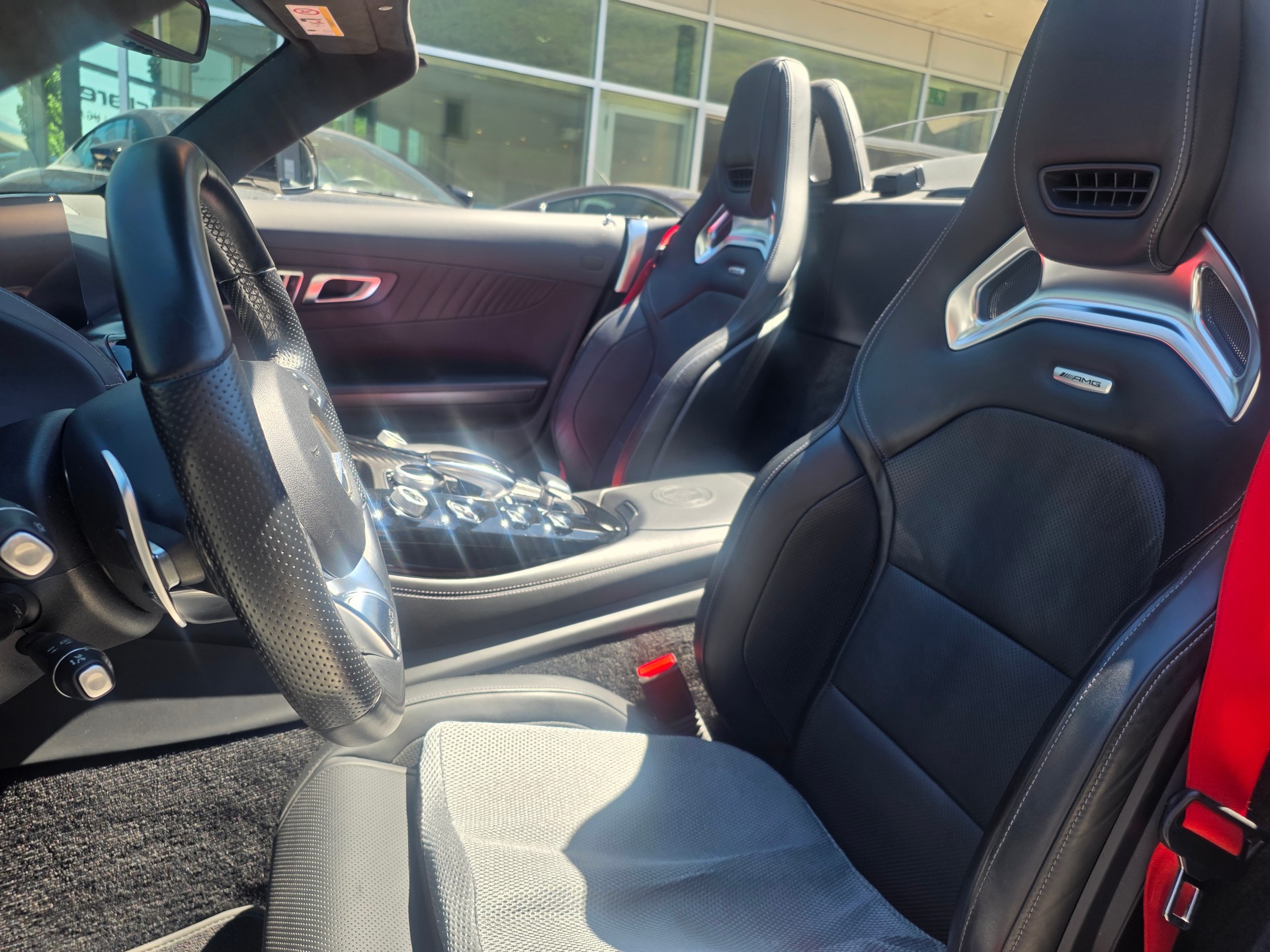 MERCEDES-BENZ AMG GT C Roadster Speedshift DCT-image-8