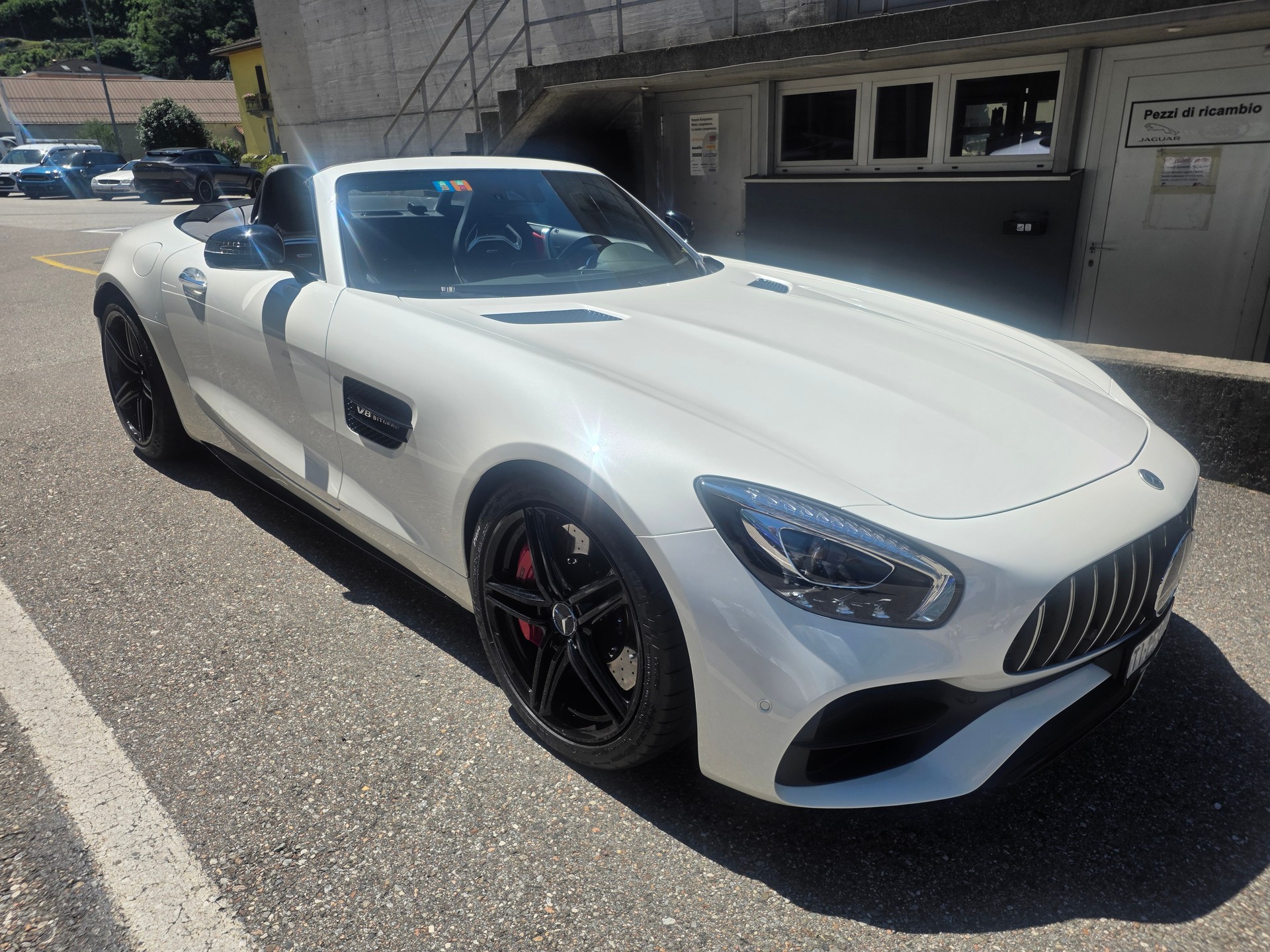 MERCEDES-BENZ AMG GT C Roadster Speedshift DCT-image-1