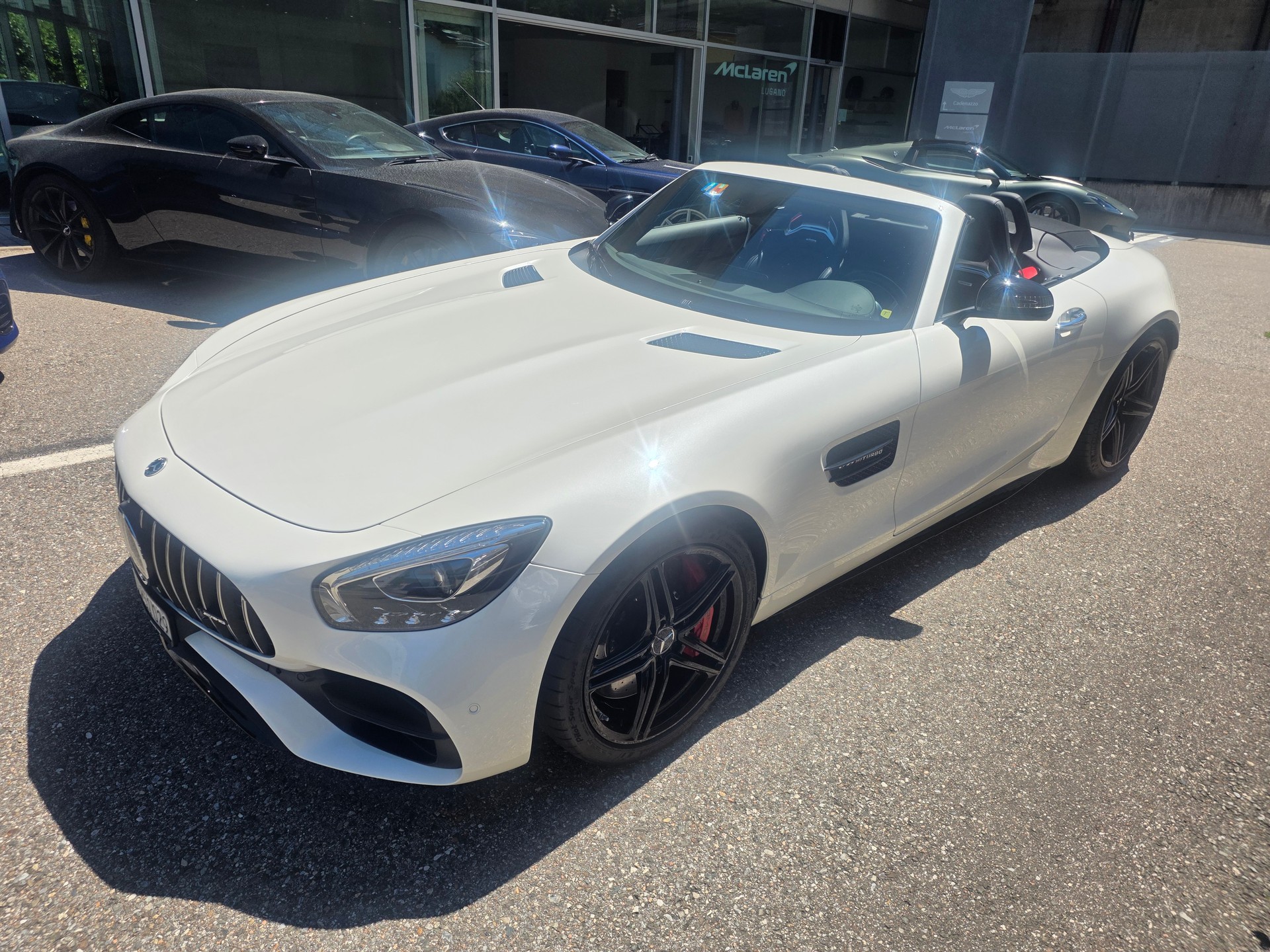 MERCEDES-BENZ AMG GT C Roadster Speedshift DCT-image-2