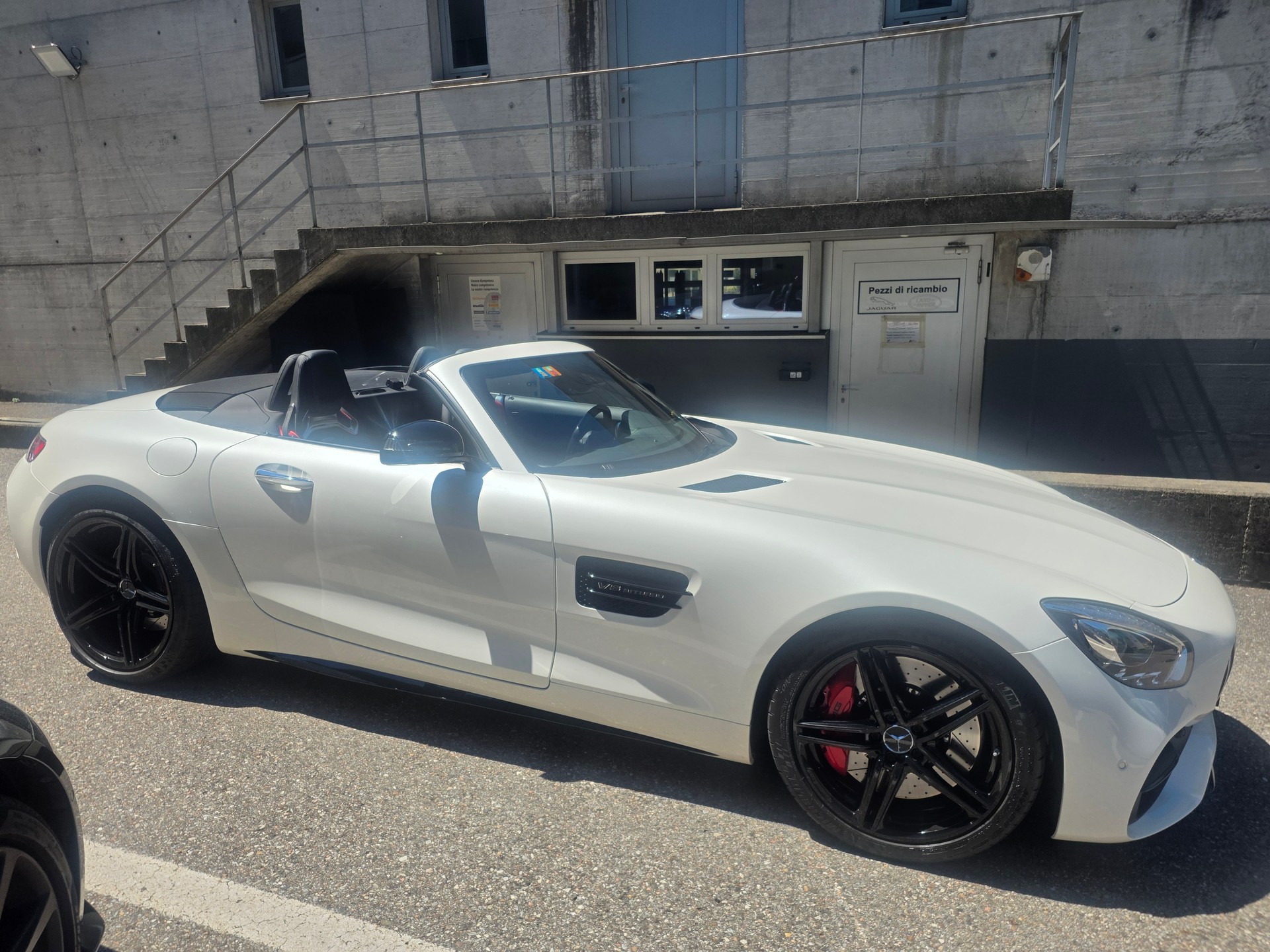 MERCEDES-BENZ AMG GT C Roadster Speedshift DCT-image-0