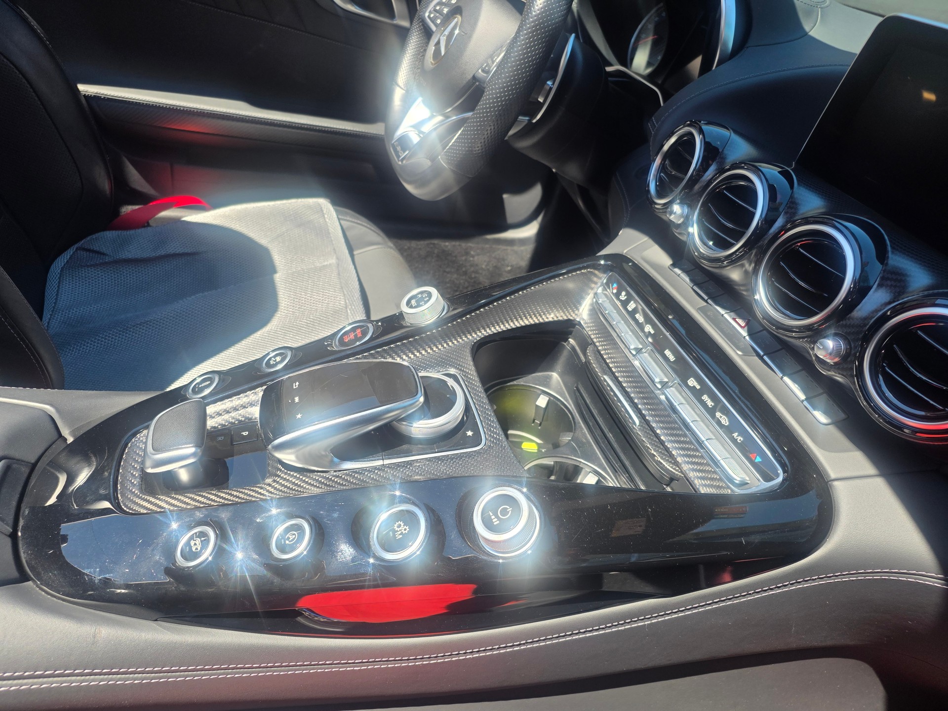 MERCEDES-BENZ AMG GT C Roadster Speedshift DCT-image-11