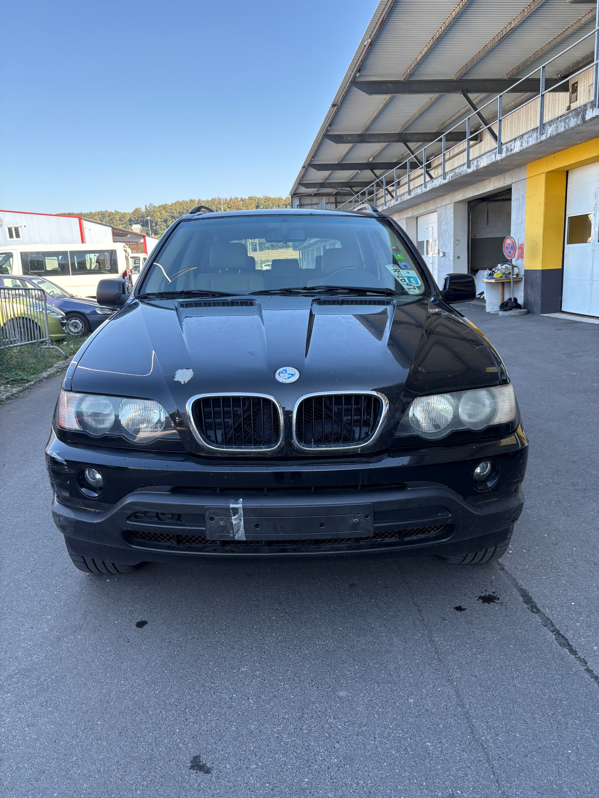 BMW X5 3.0i-image-2