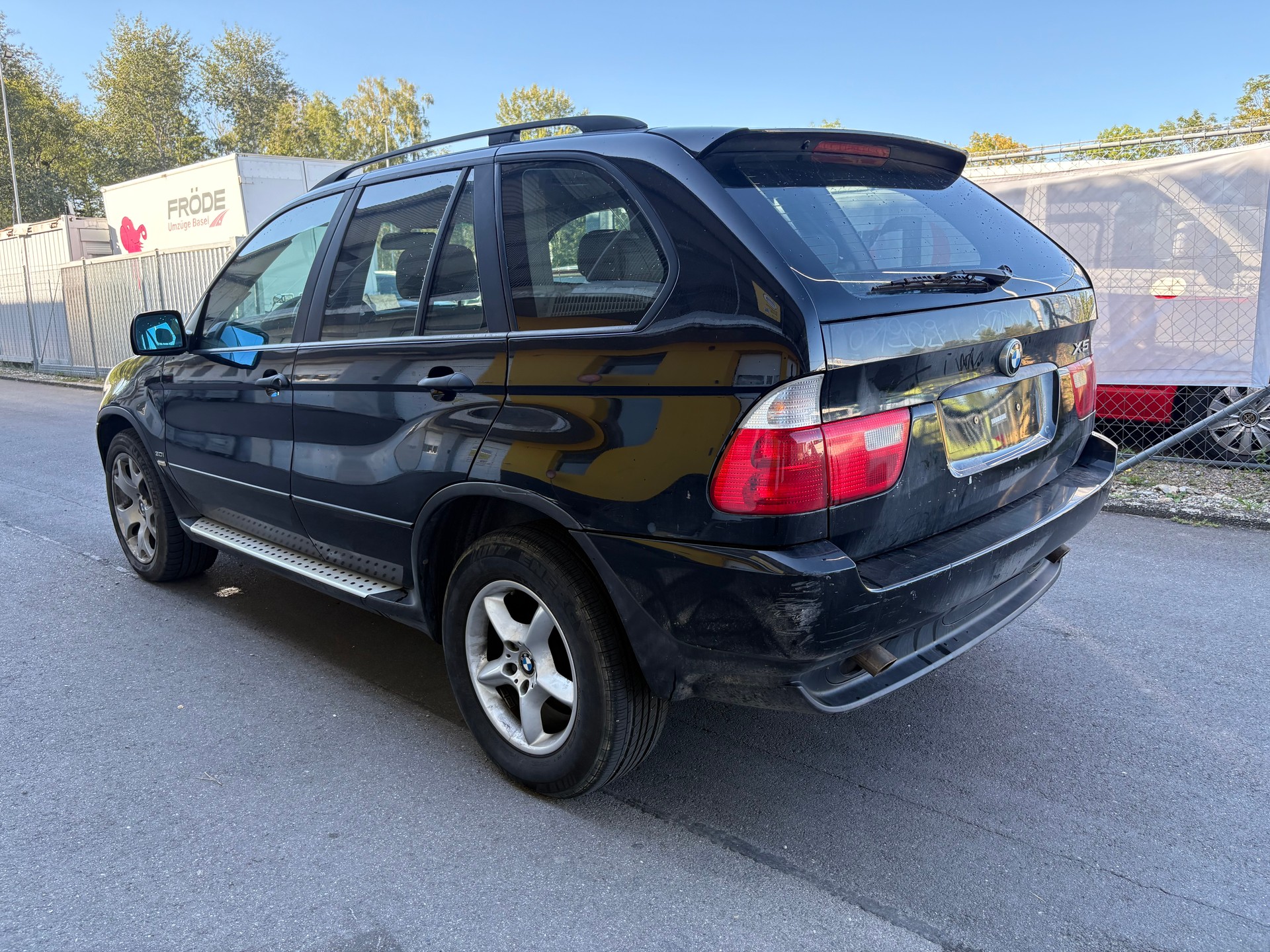 BMW X5 3.0i-image-6