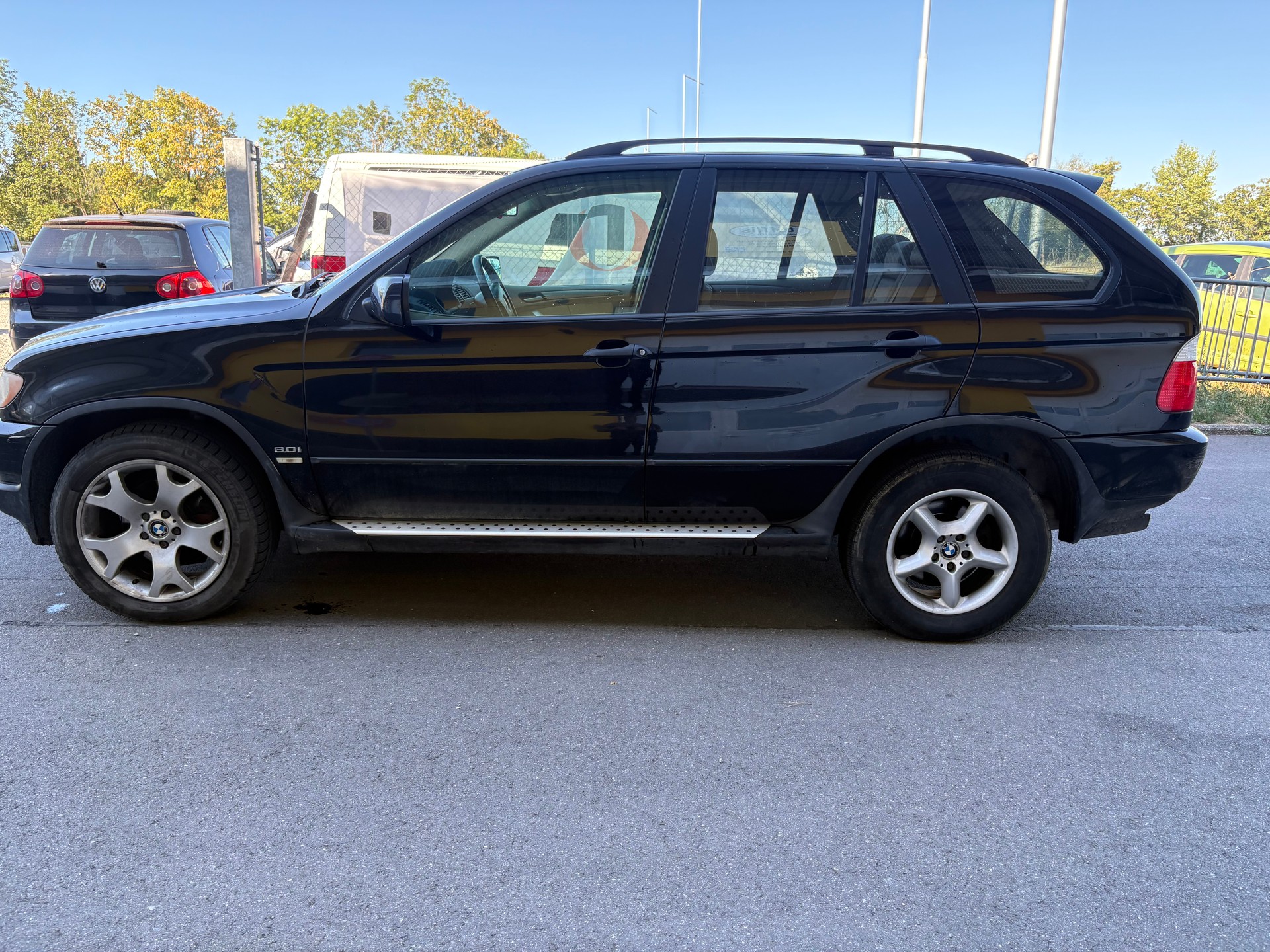 BMW X5 3.0i-image-4