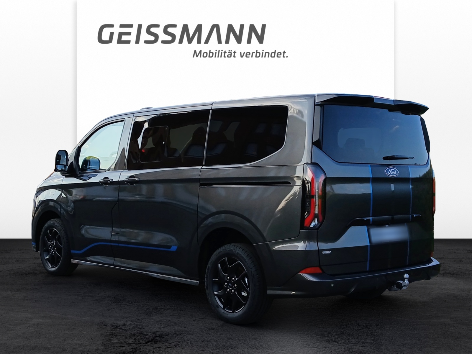 FORD Tourneo Custom Bus 340 L1 2.5 Duratec 233 Sport PHEV-showroom-element-2