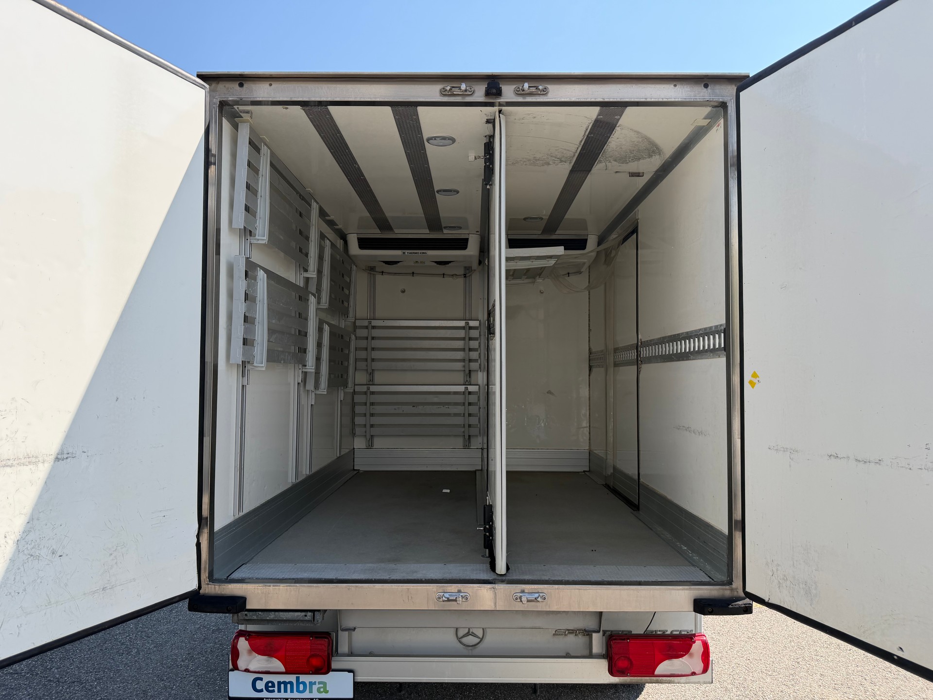 MERCEDES-BENZ Sprinter 317 CDI Kompakt 9G-TRONIC-image-19