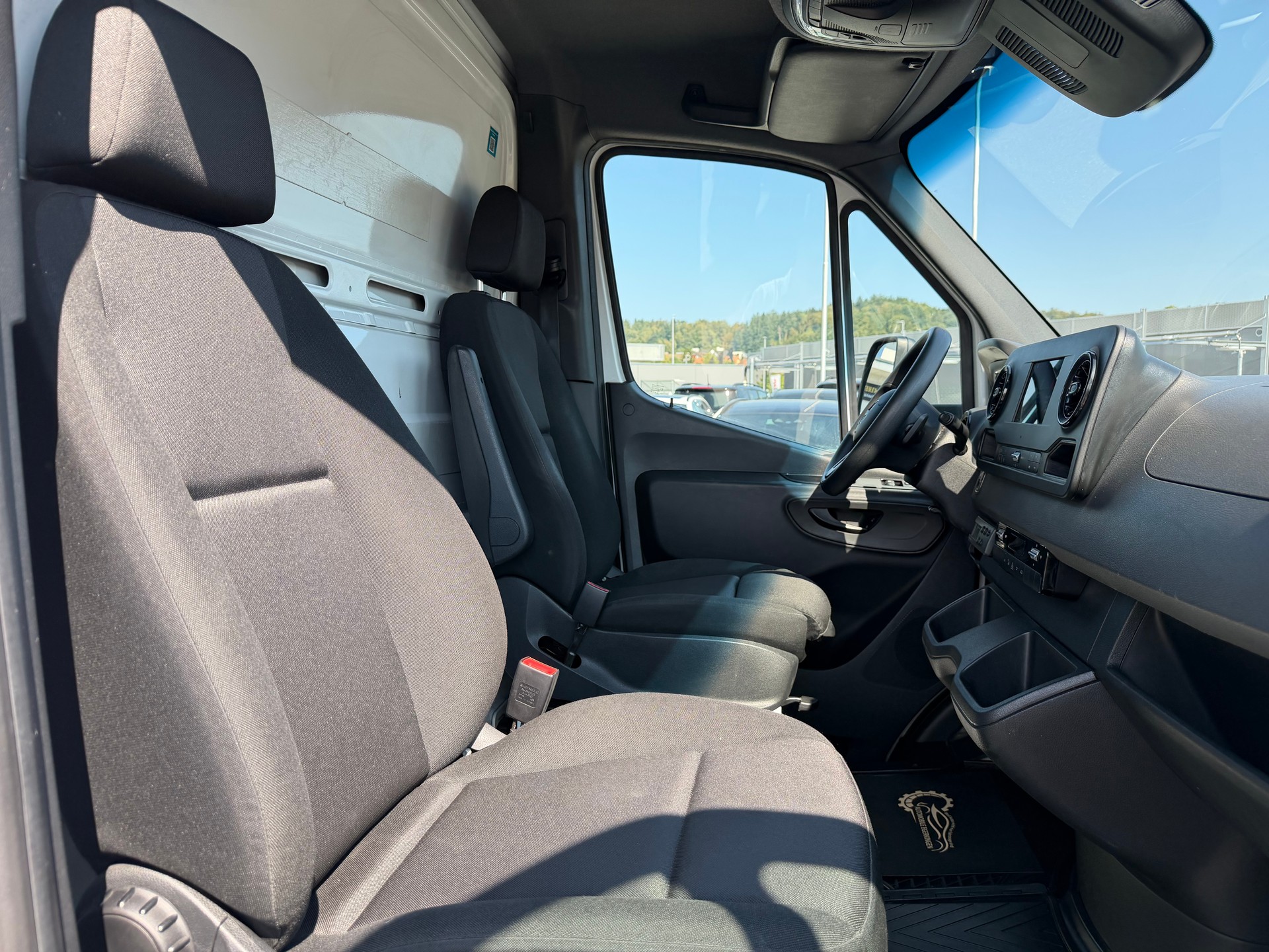 MERCEDES-BENZ Sprinter 317 CDI Kompakt 9G-TRONIC-image-11