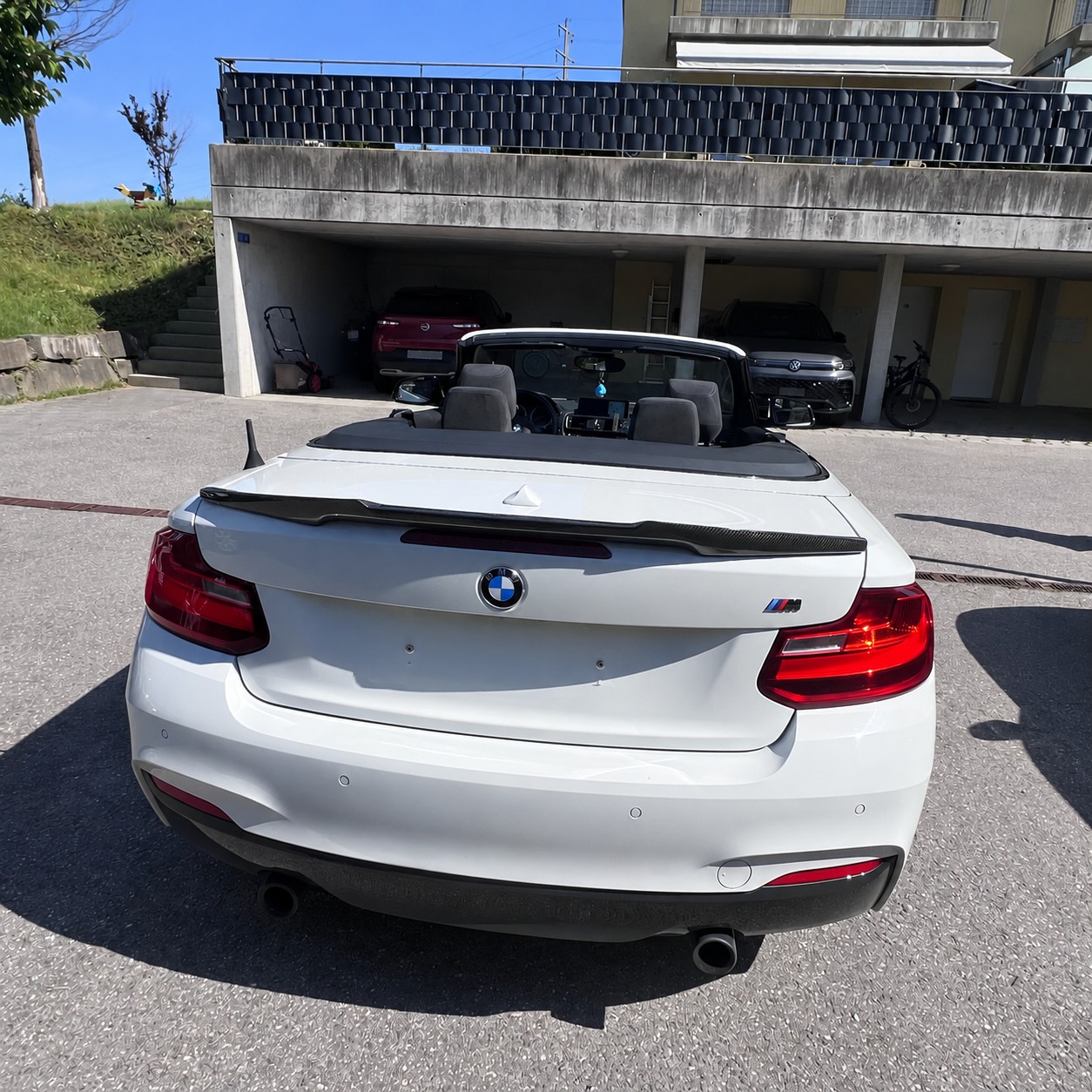 BMW M240i xDrive SAG-image-4