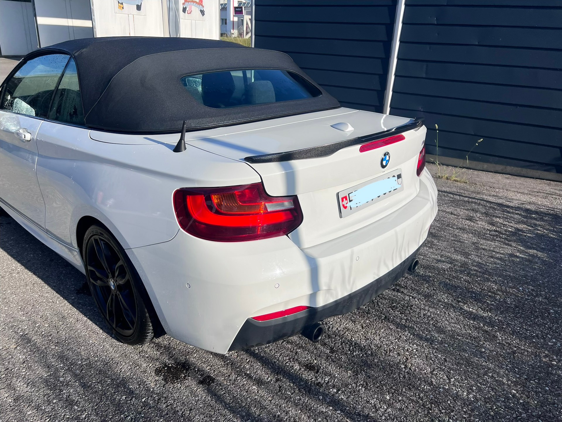 BMW M240i xDrive SAG-image-9