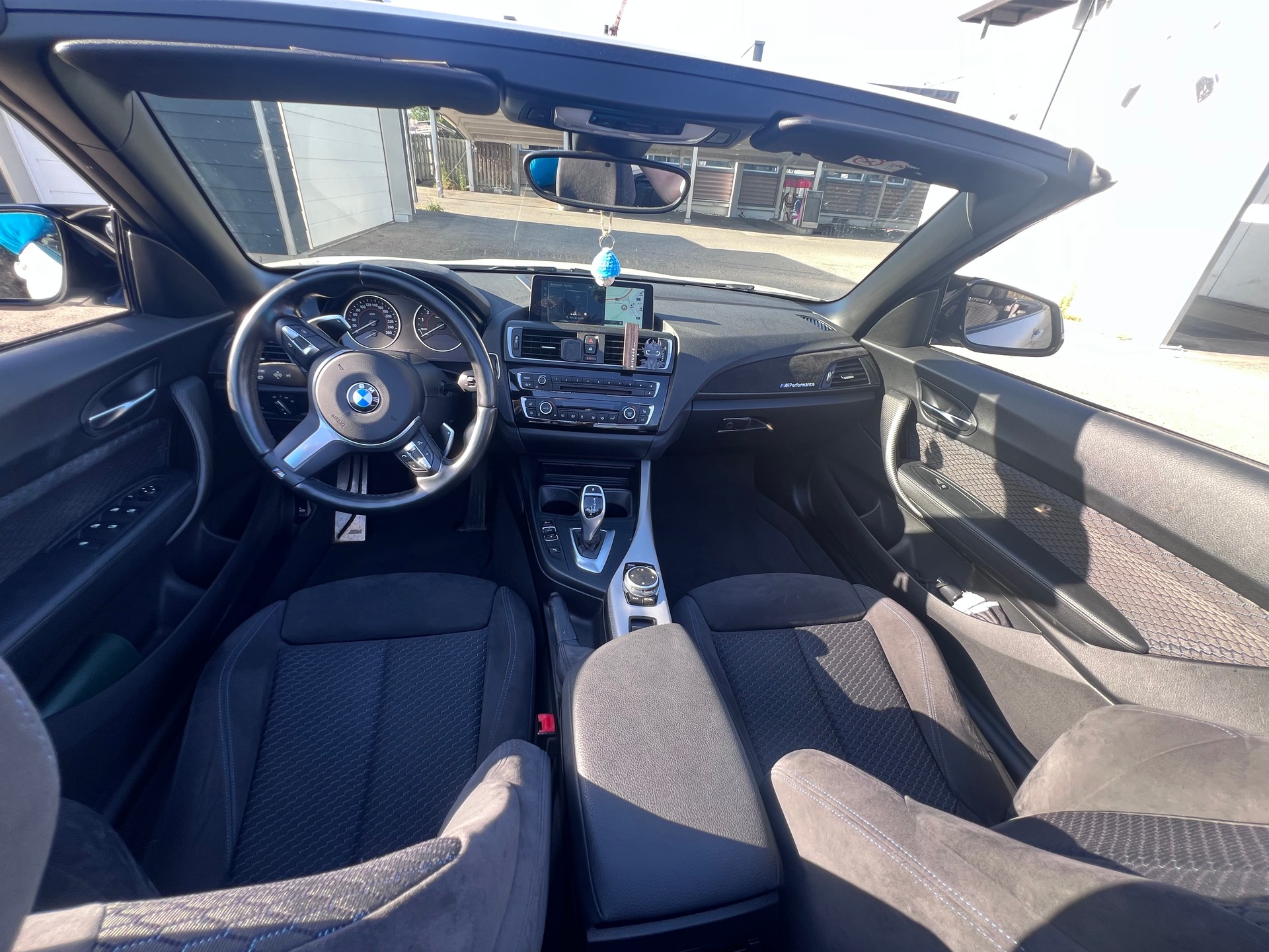 BMW M240i xDrive SAG-image-10