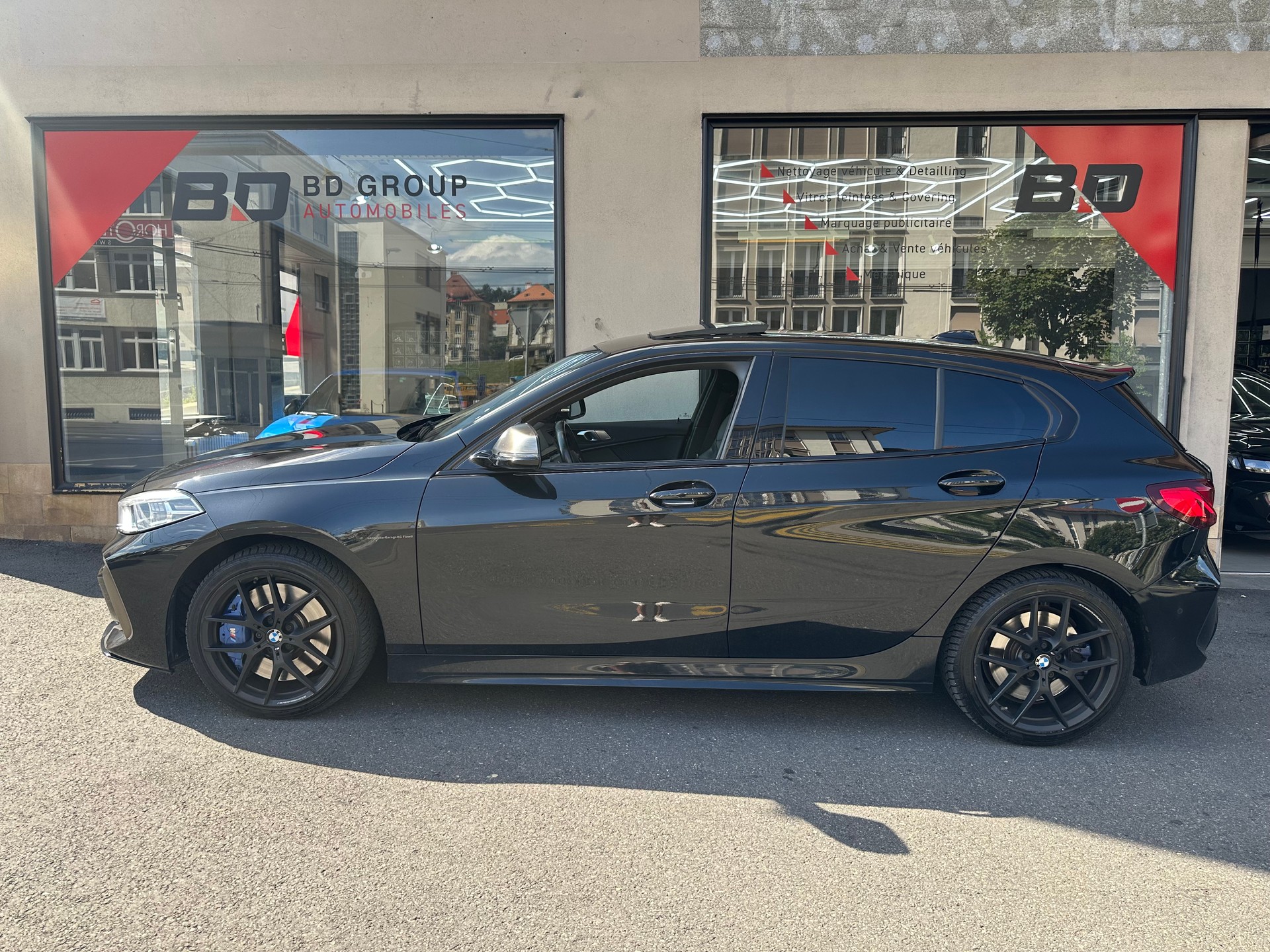 BMW M135i xDrive Steptronic-image-3
