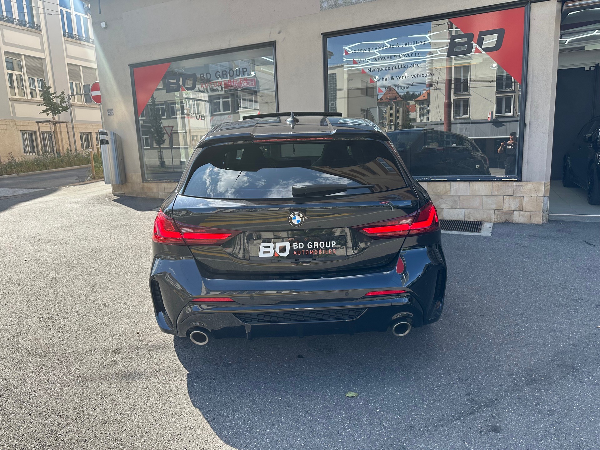 BMW M135i xDrive Steptronic-image-4