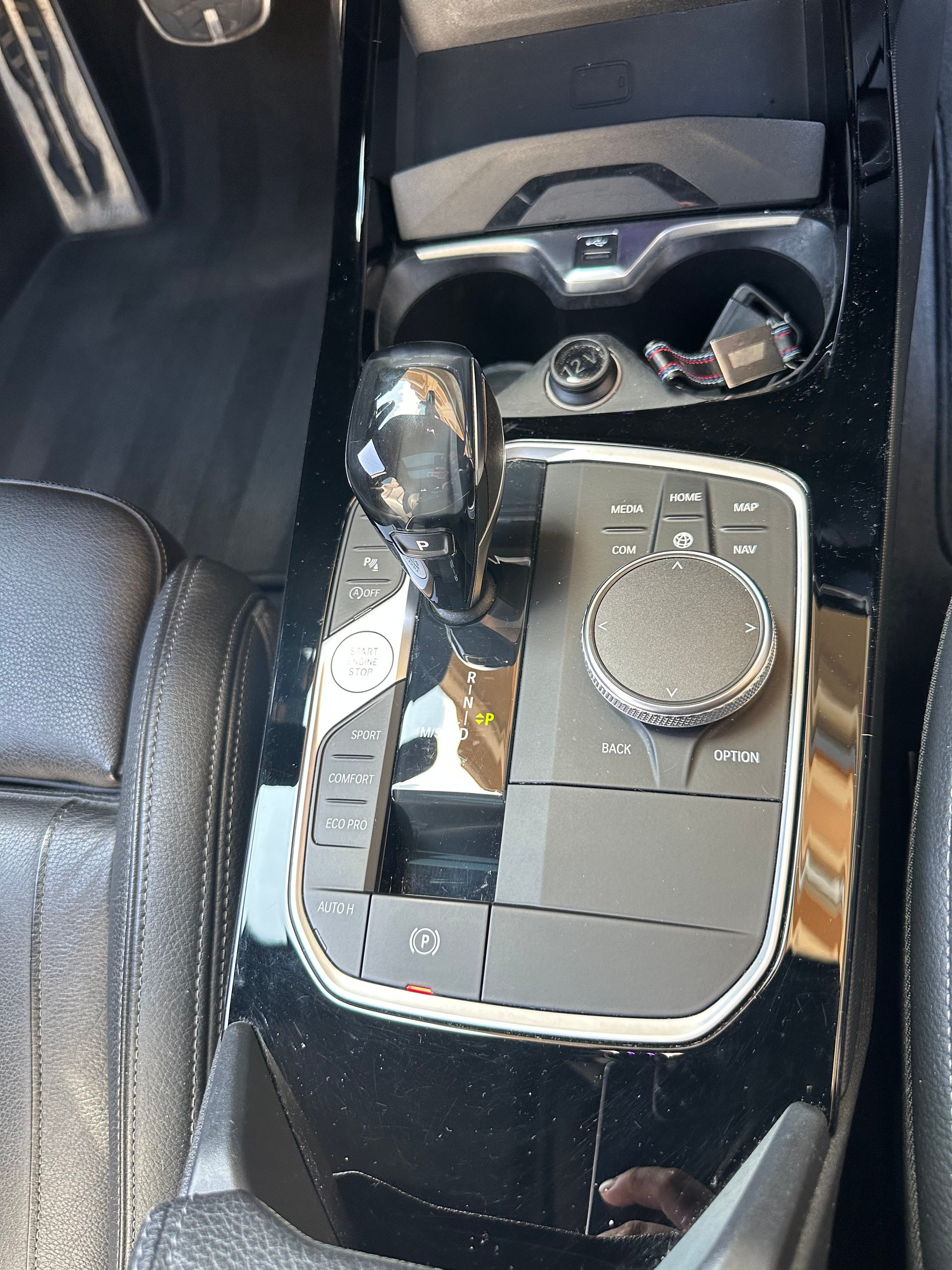 BMW M135i xDrive Steptronic-image-10