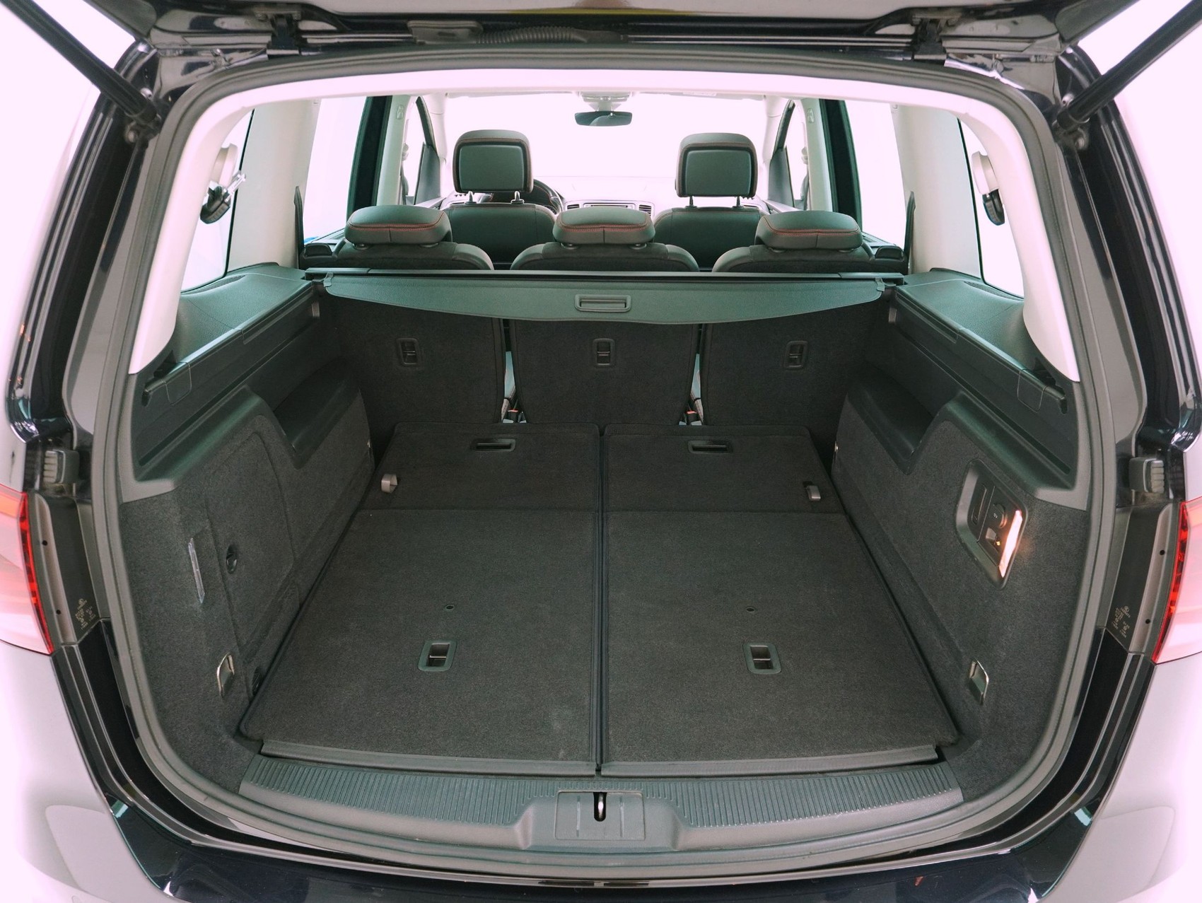 SEAT Alhambra 2.0 TSI DSG FR-Line-image-14