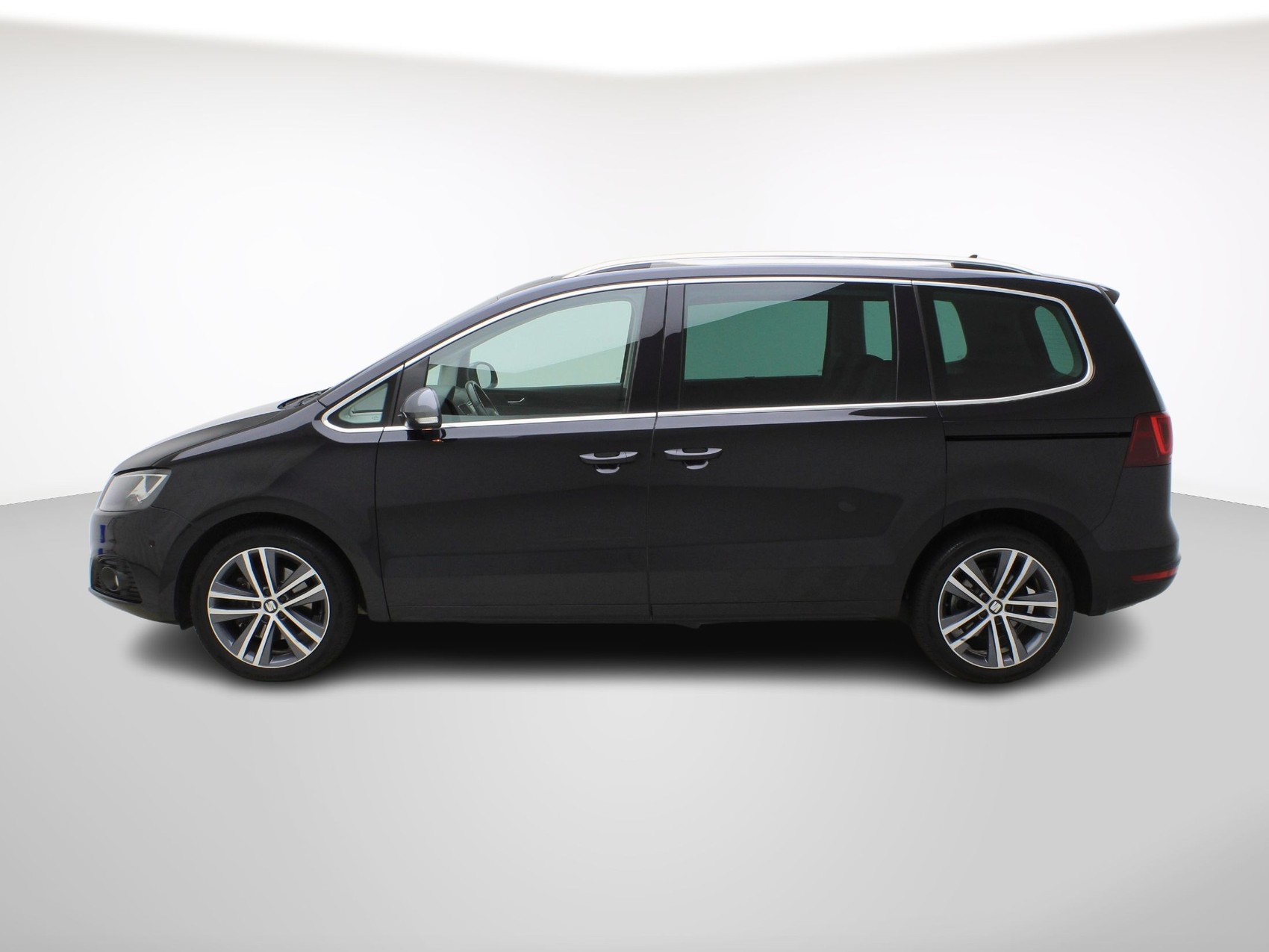SEAT Alhambra 2.0 TSI DSG FR-Line-image-2