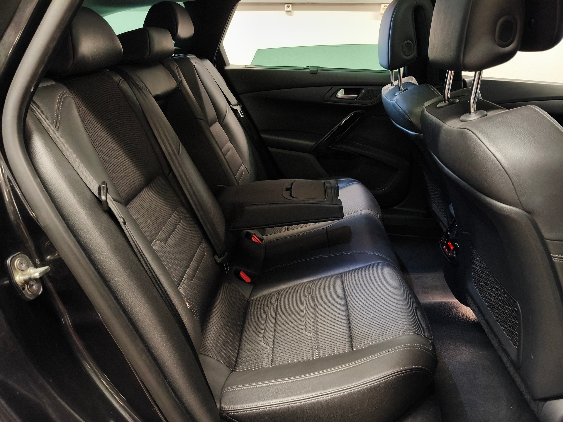 PEUGEOT 508 SW 2.2 HDI GT Automatic-image-20
