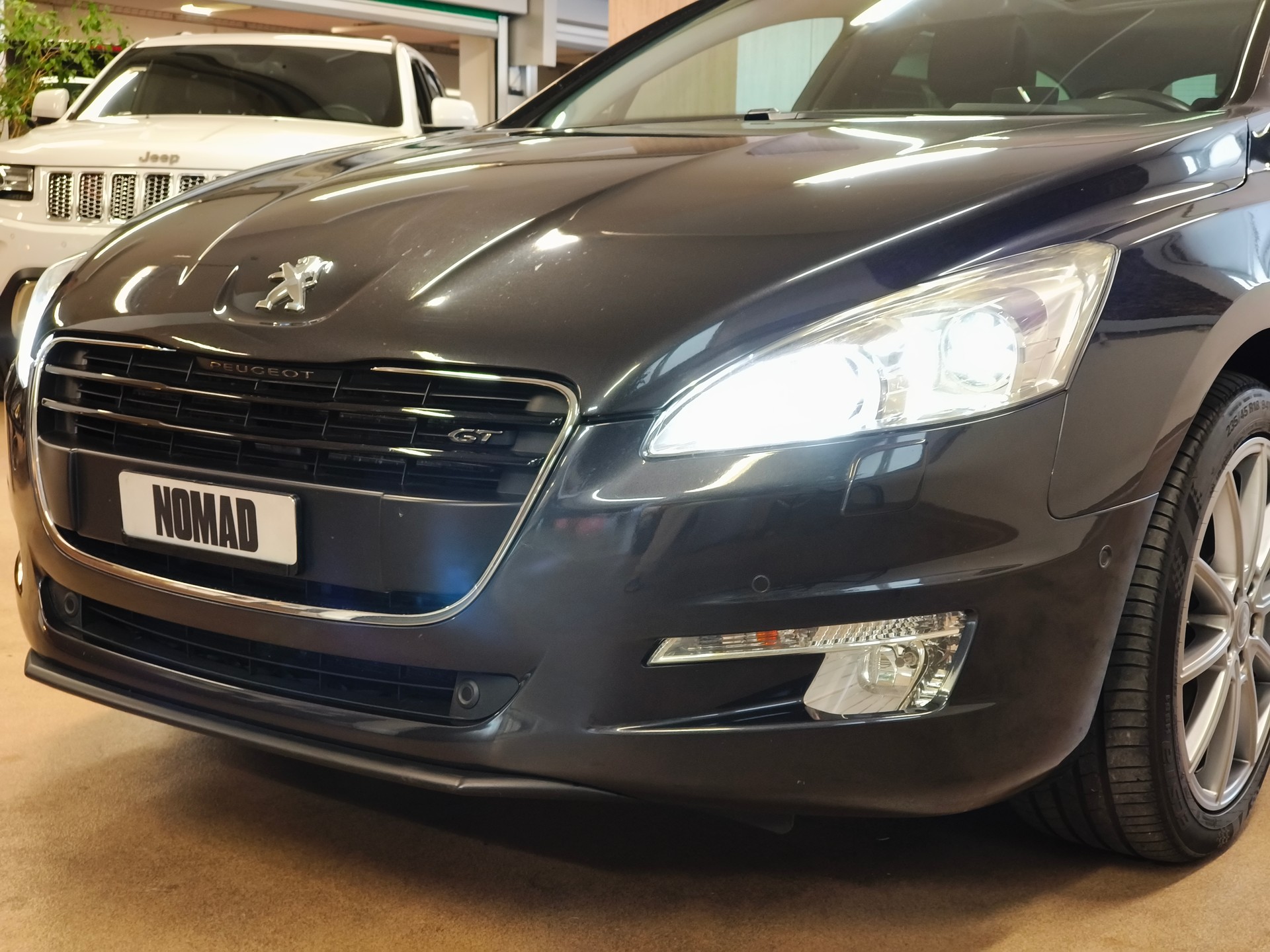 PEUGEOT 508 SW 2.2 HDI GT Automatic-image-1