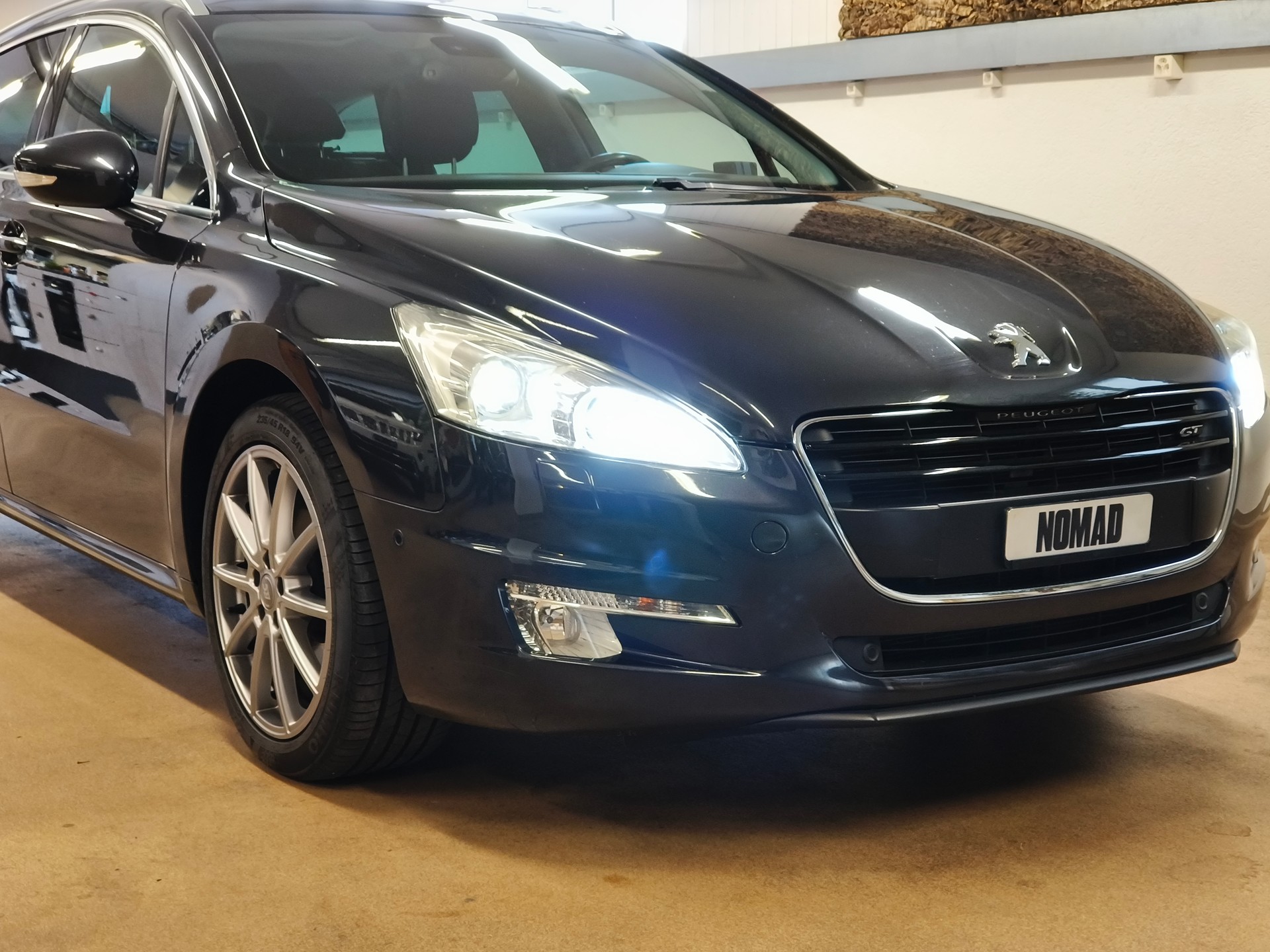PEUGEOT 508 SW 2.2 HDI GT Automatic-image-6
