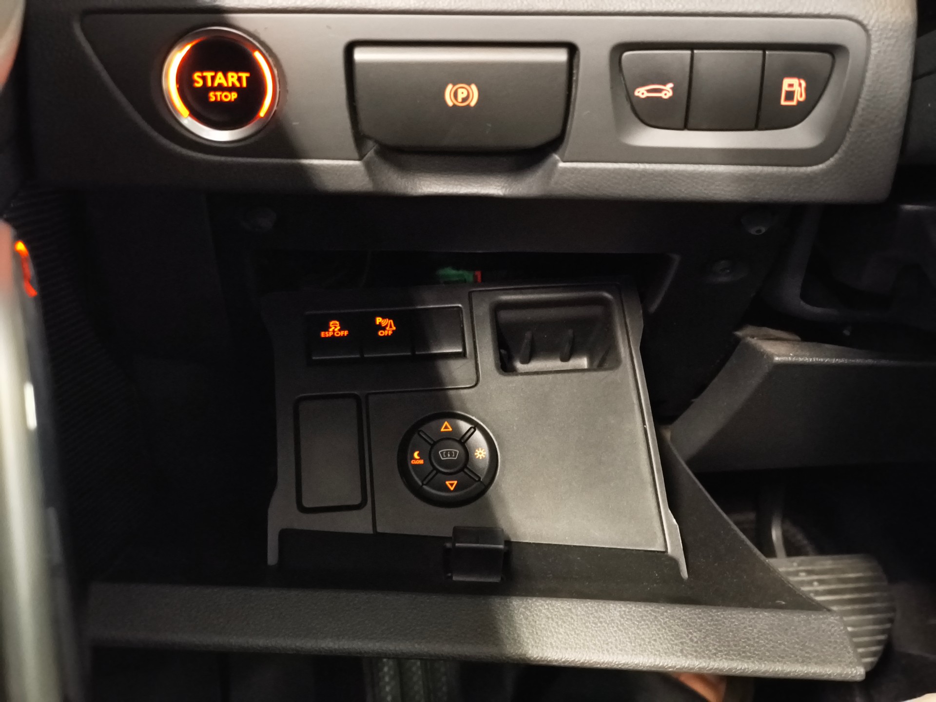 PEUGEOT 508 SW 2.2 HDI GT Automatic-image-30
