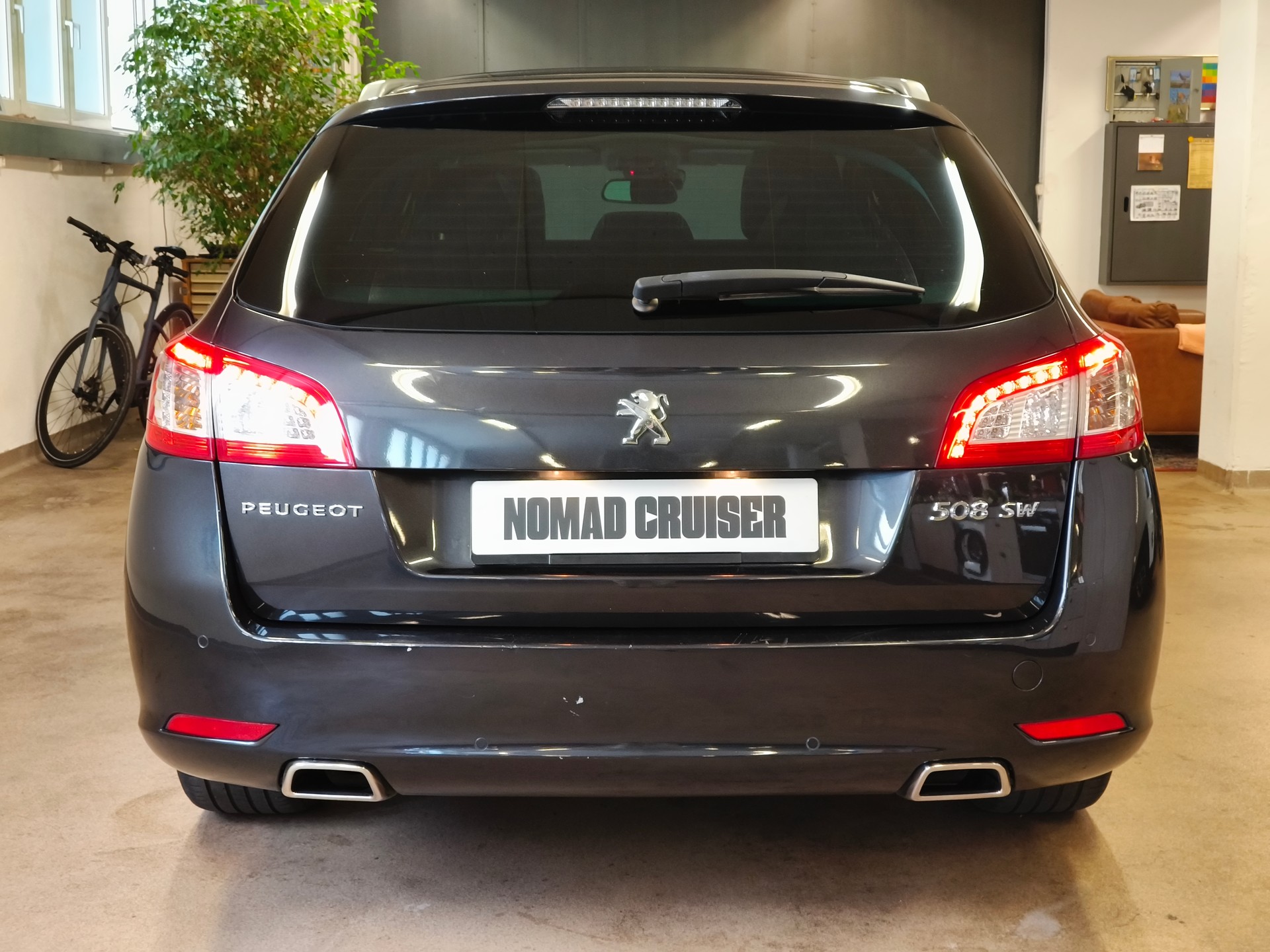 PEUGEOT 508 SW 2.2 HDI GT Automatic-image-10